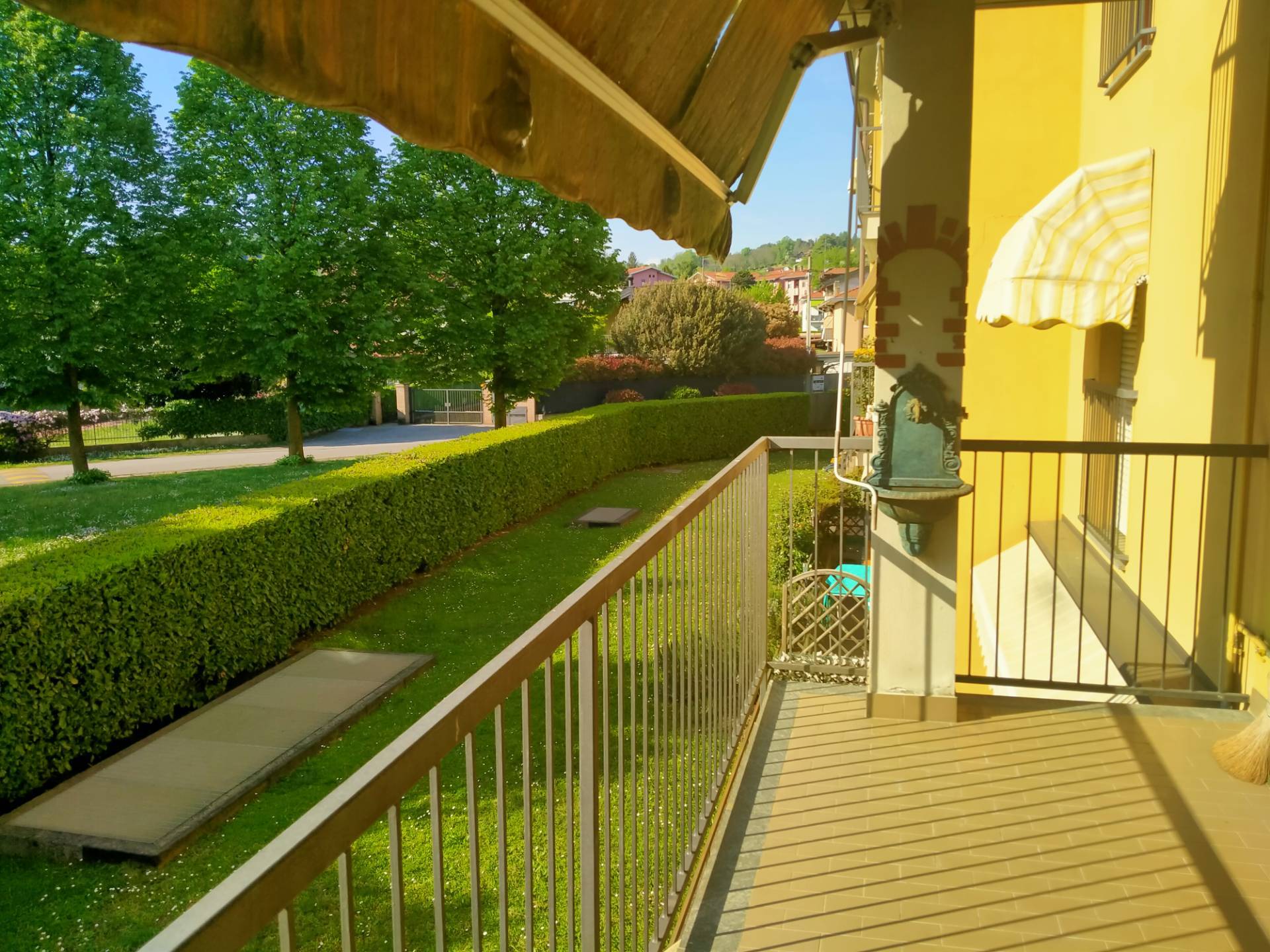 4 locali doppi servizi in vendita a Vergiate