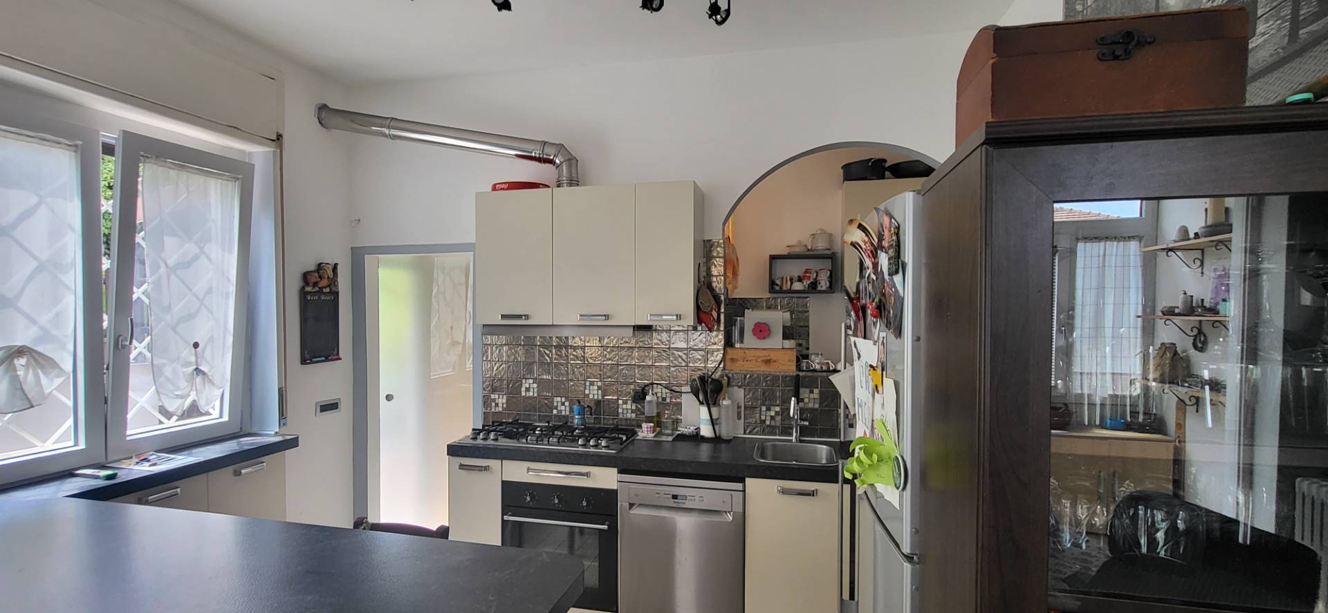 Villa in vendita a Varallo Pombia