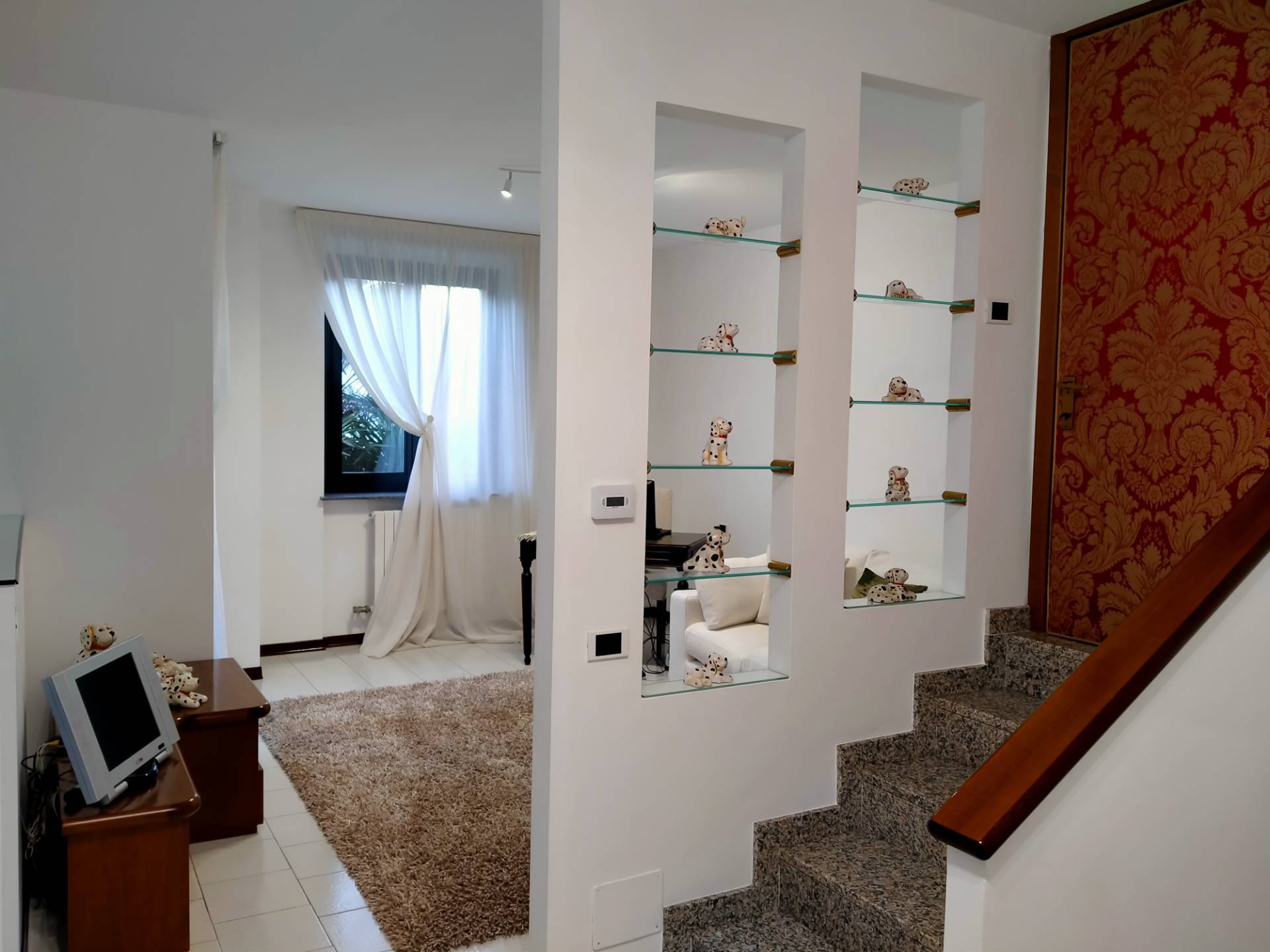 porzione di Villa Bifamiliare in vendita a Tradate