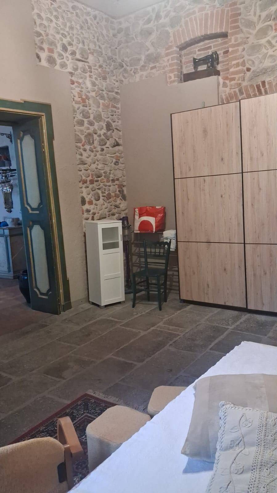 Bilocale arredato in affitto a Vergiate