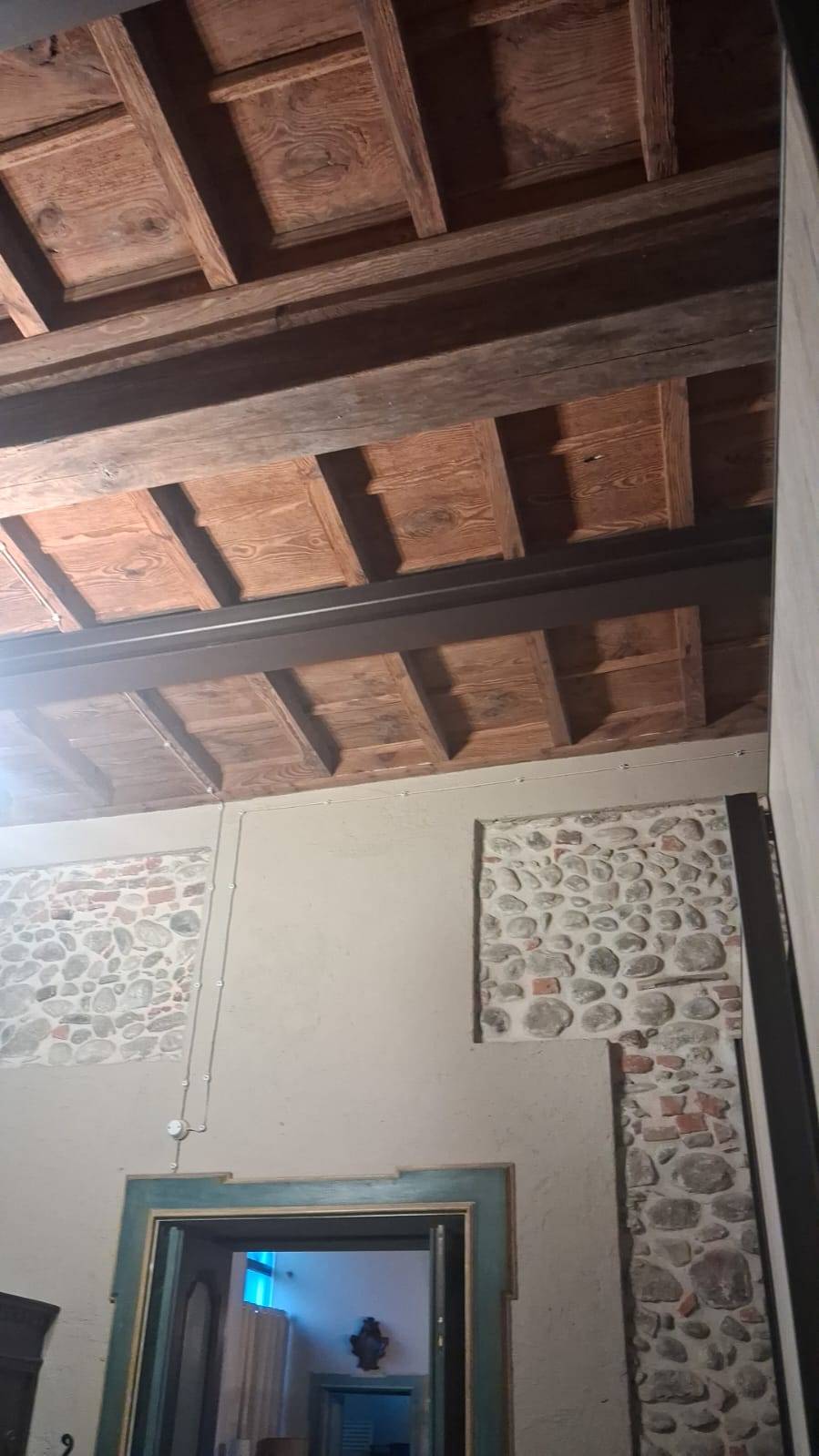 Bilocale arredato in affitto a Vergiate