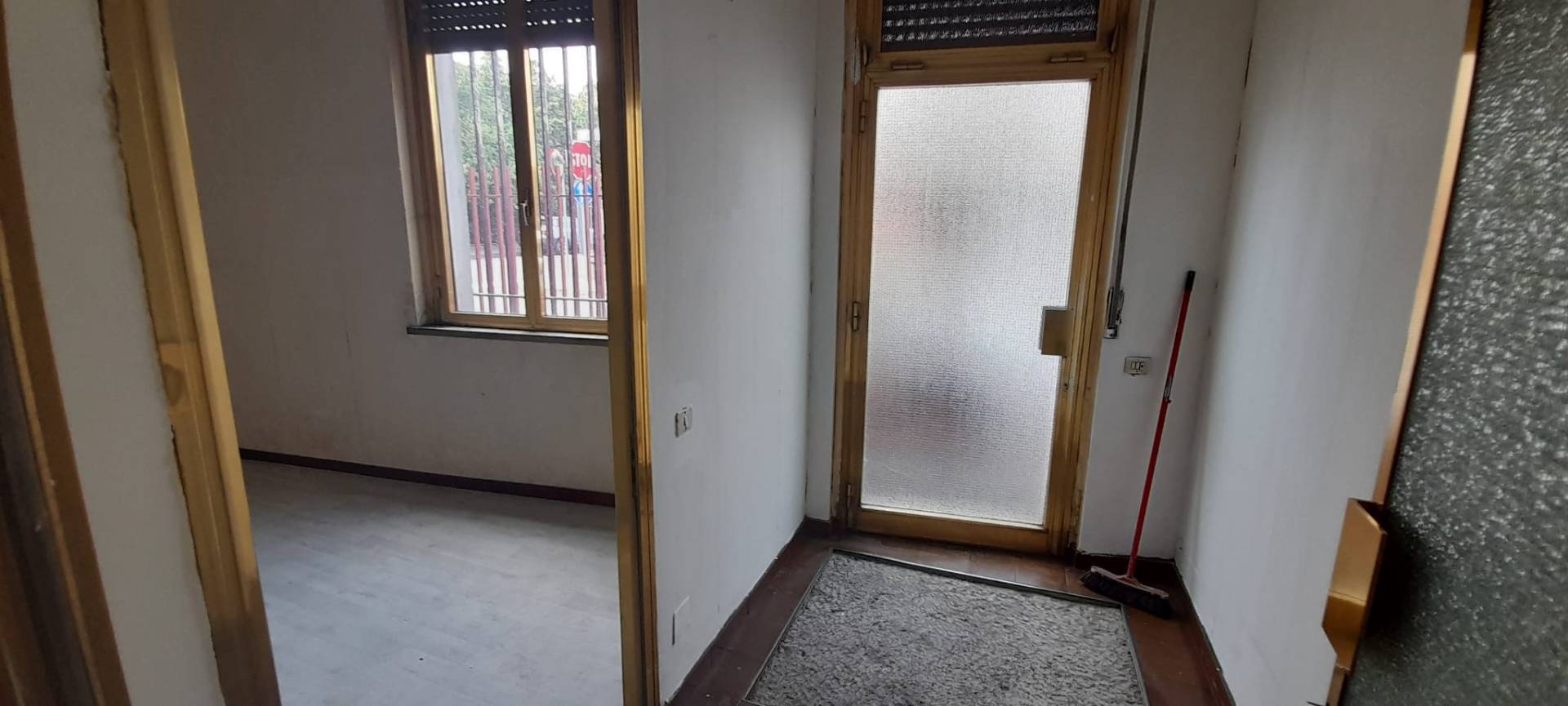Studio/Ufficio in vendita a Gallarate, Cascinetta