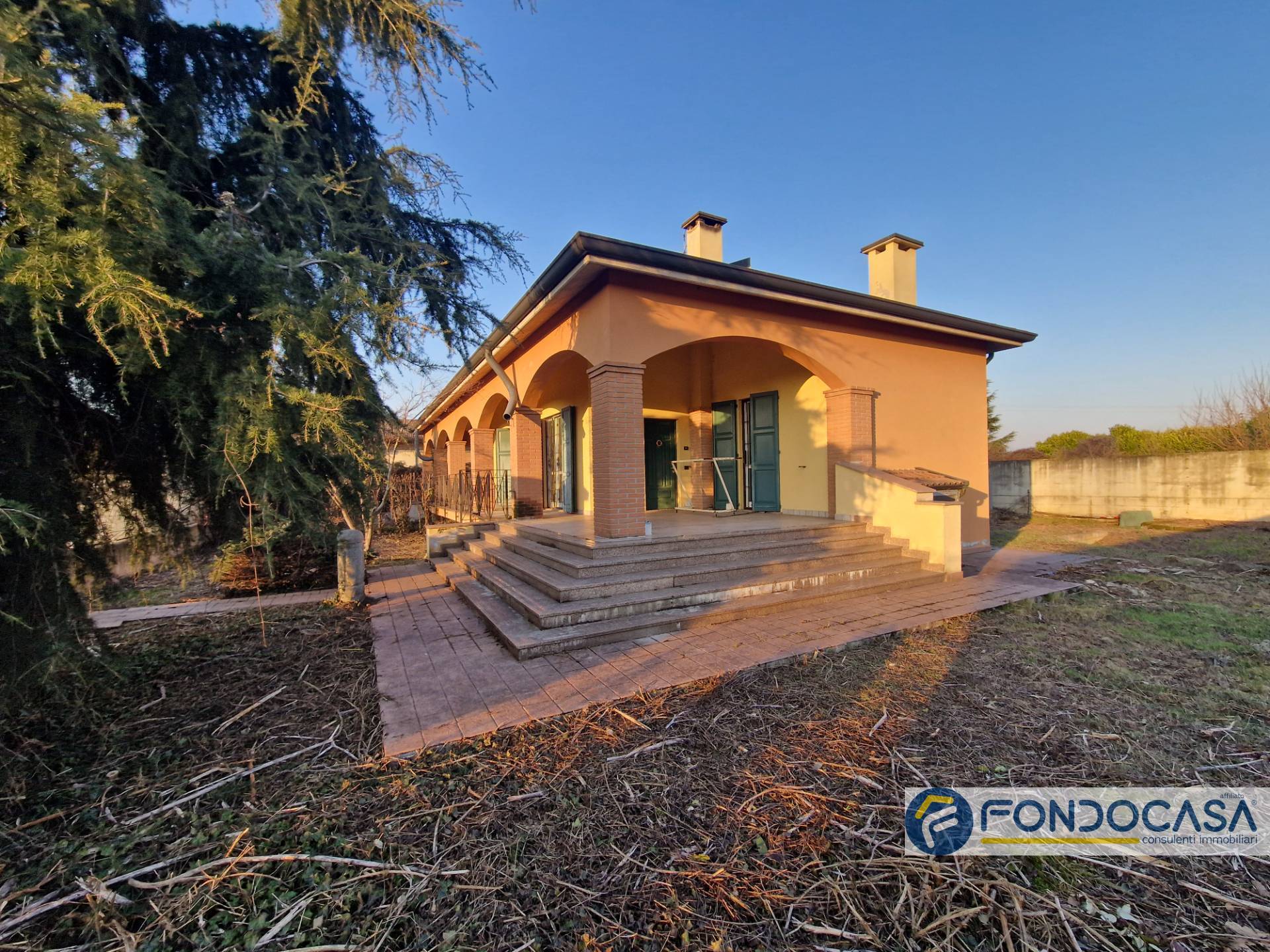 Villa con terrazzo a Treviglio