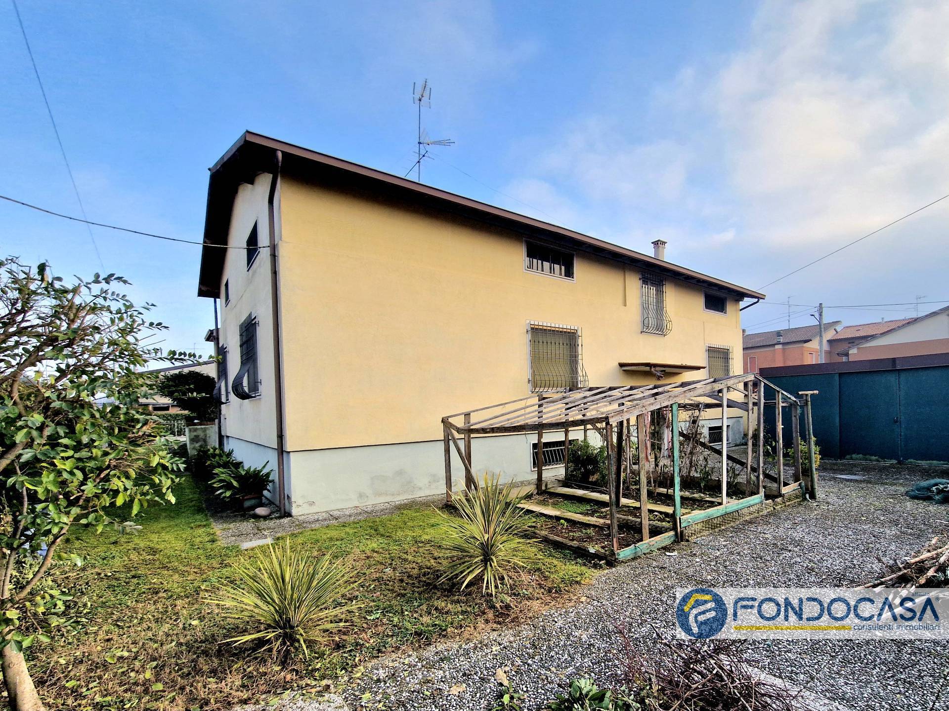 Villa in vendita a Travagliato