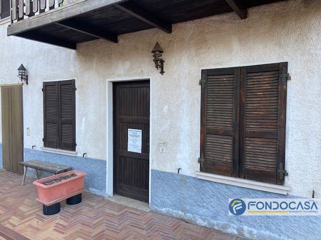 Appartamento in vendita a Capovalle