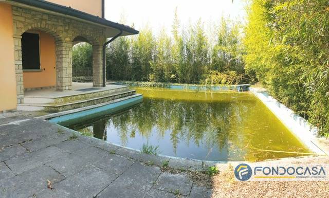 Villa in vendita a Cazzago San Martino