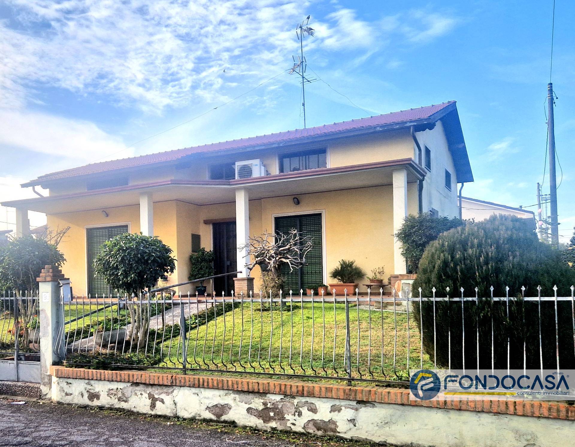 Villa in vendita a Travagliato