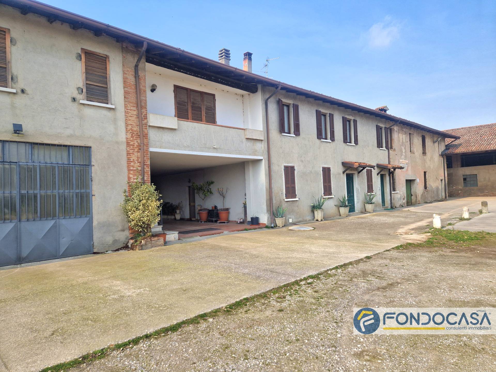 Casale di campagna in vendita a Castegnato