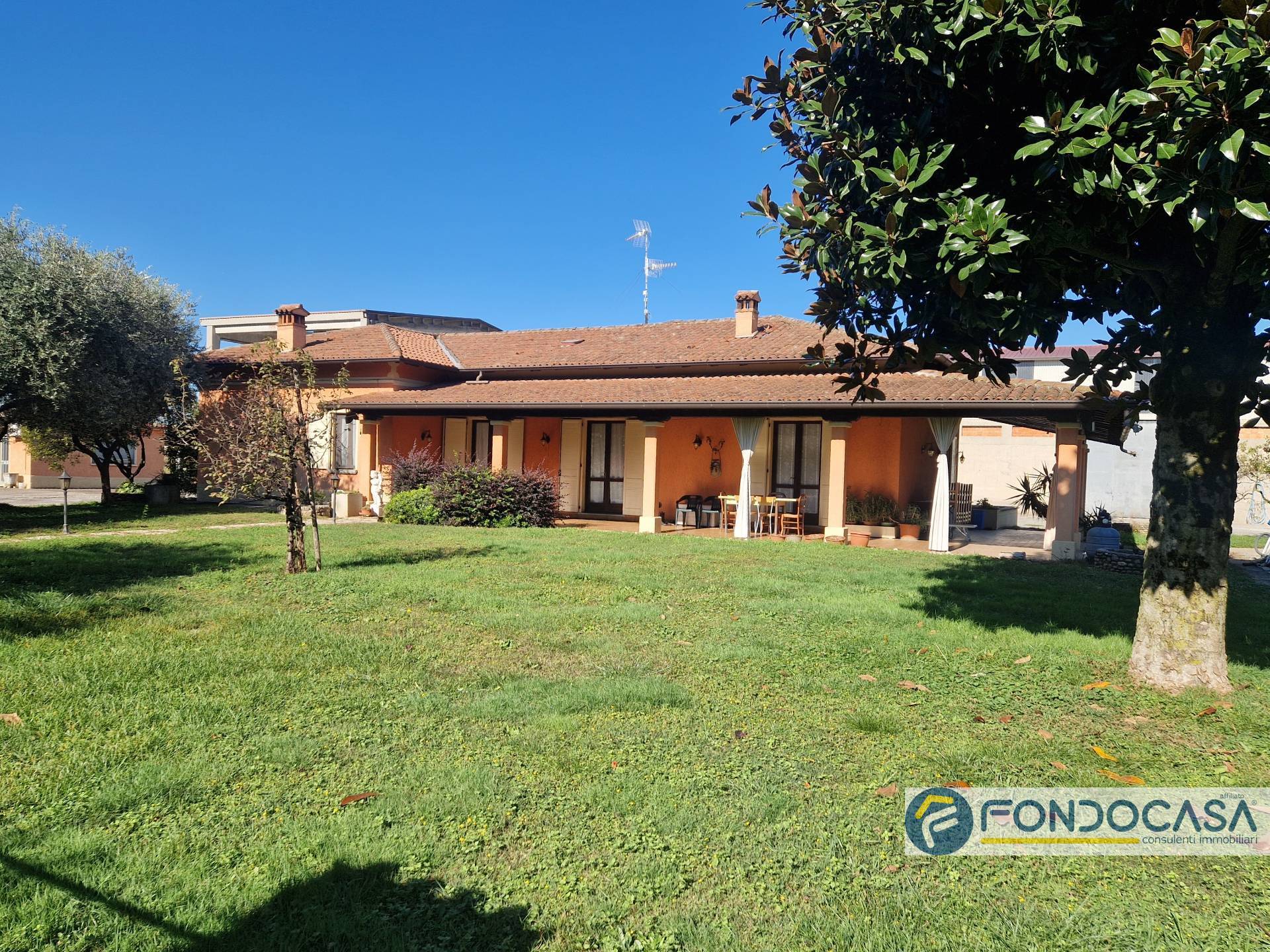 Villa in vendita a Ospitaletto
