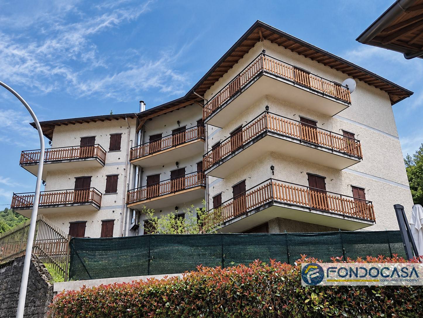 Palazzo intero stabile in vendita a Algua, Rigosa
