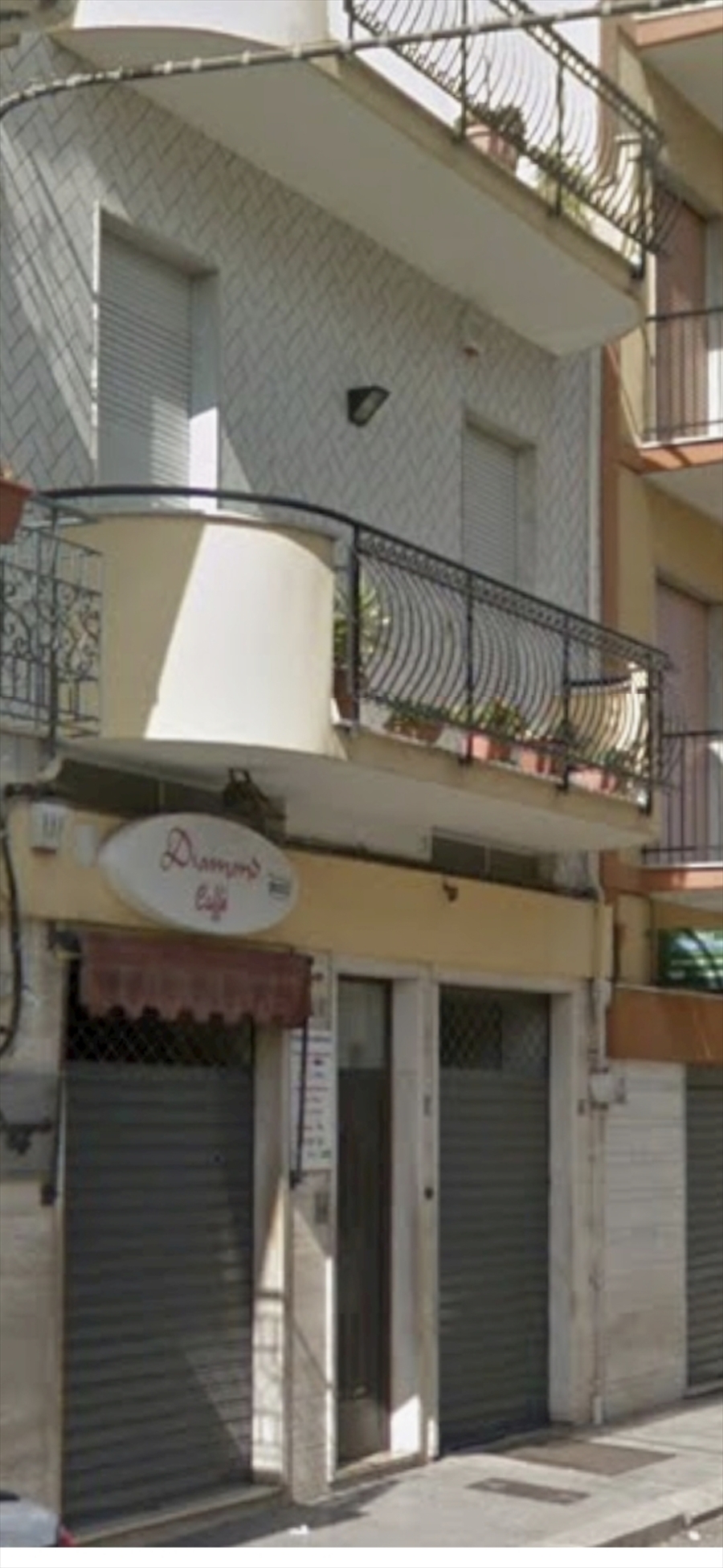 Casa indipendente con box in via spallanzani 12, Andria