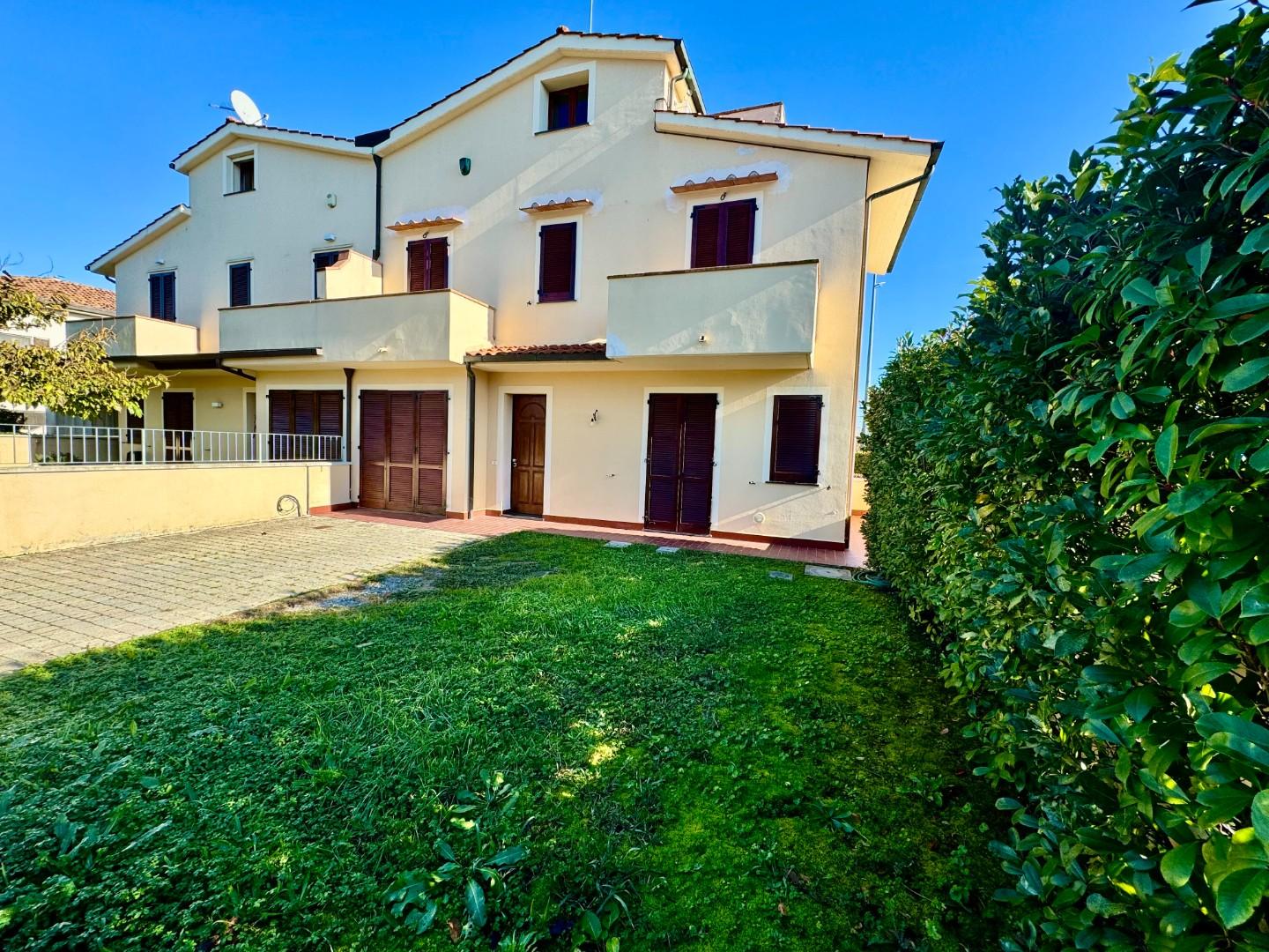 Villa con giardino a Pontedera