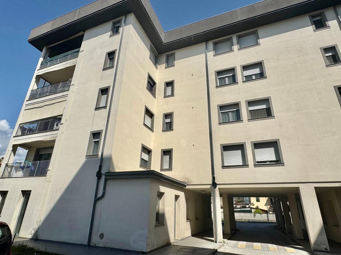 Trilocale con terrazzo, Pontedera sozzifanti,ospedale