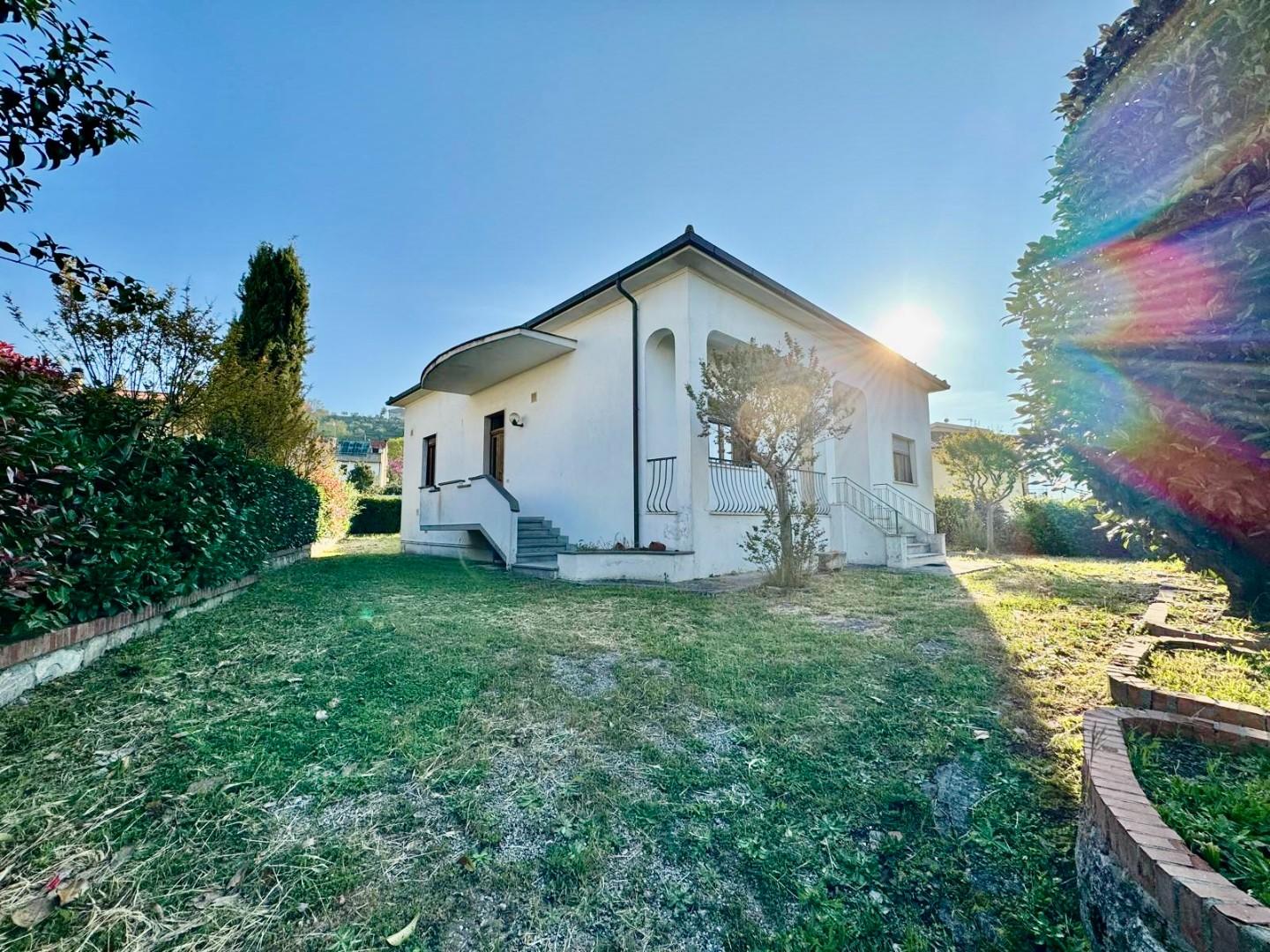 Casa indipendente con giardino, Pontedera i fabbri