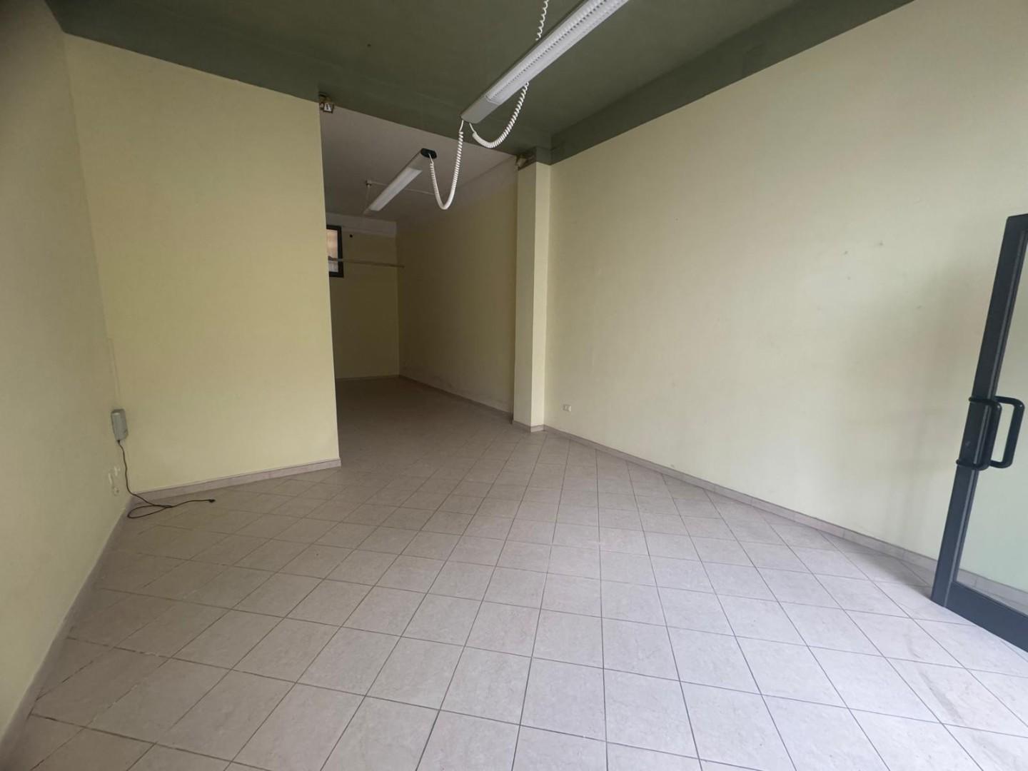 Locale commerciale ristrutturata, Pontedera centro