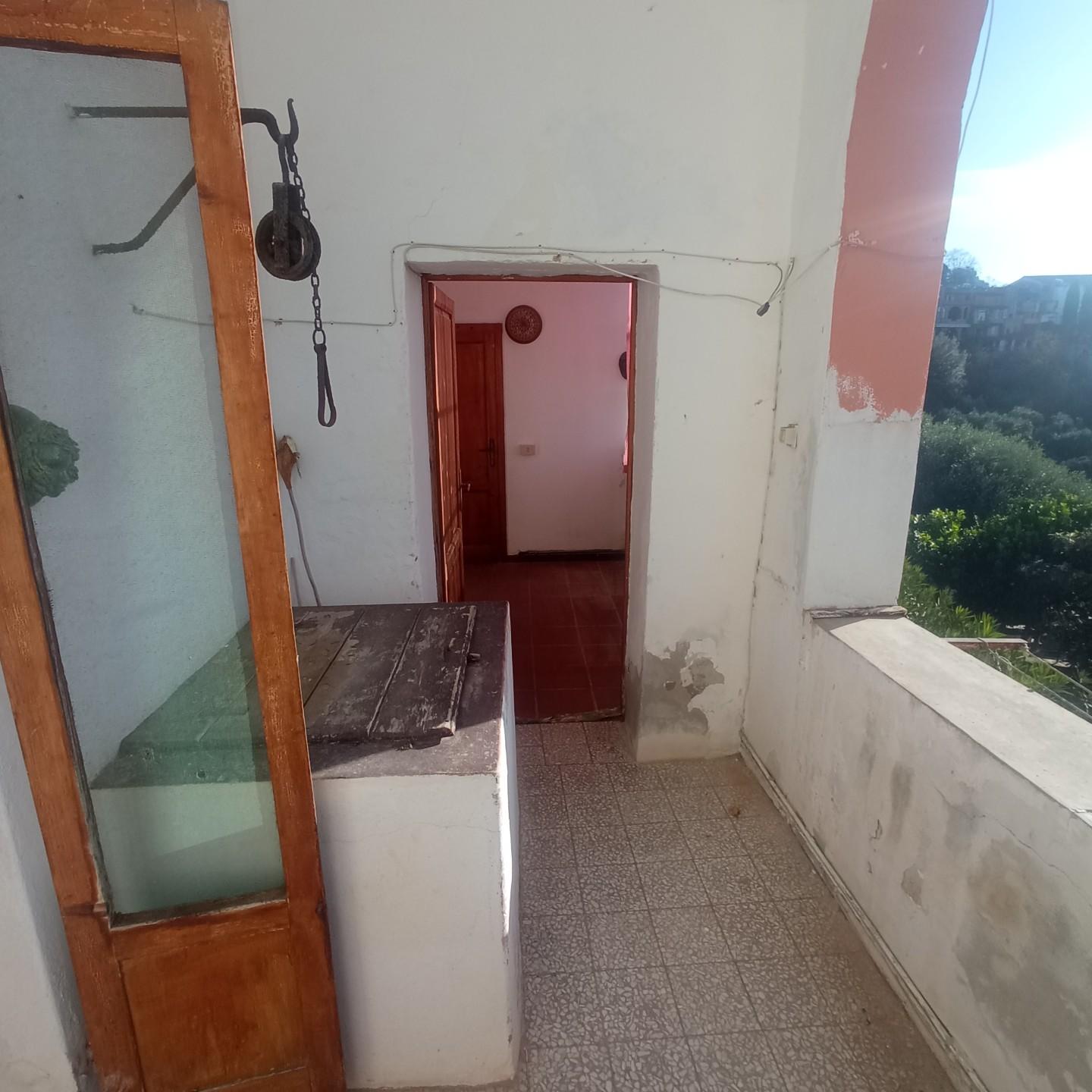 Quadrilocale con terrazzo a Montopoli in Val d'Arno