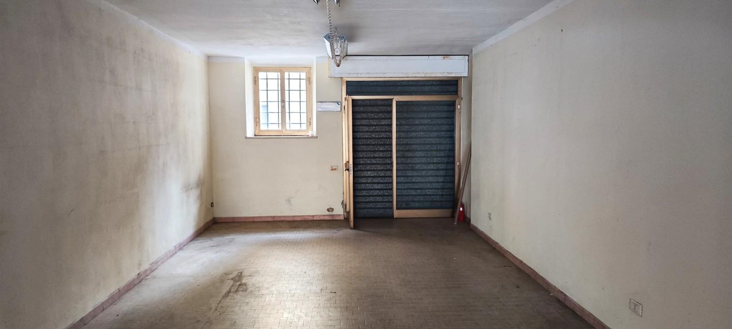 Negozio in vendita a Castelfranco di Sotto