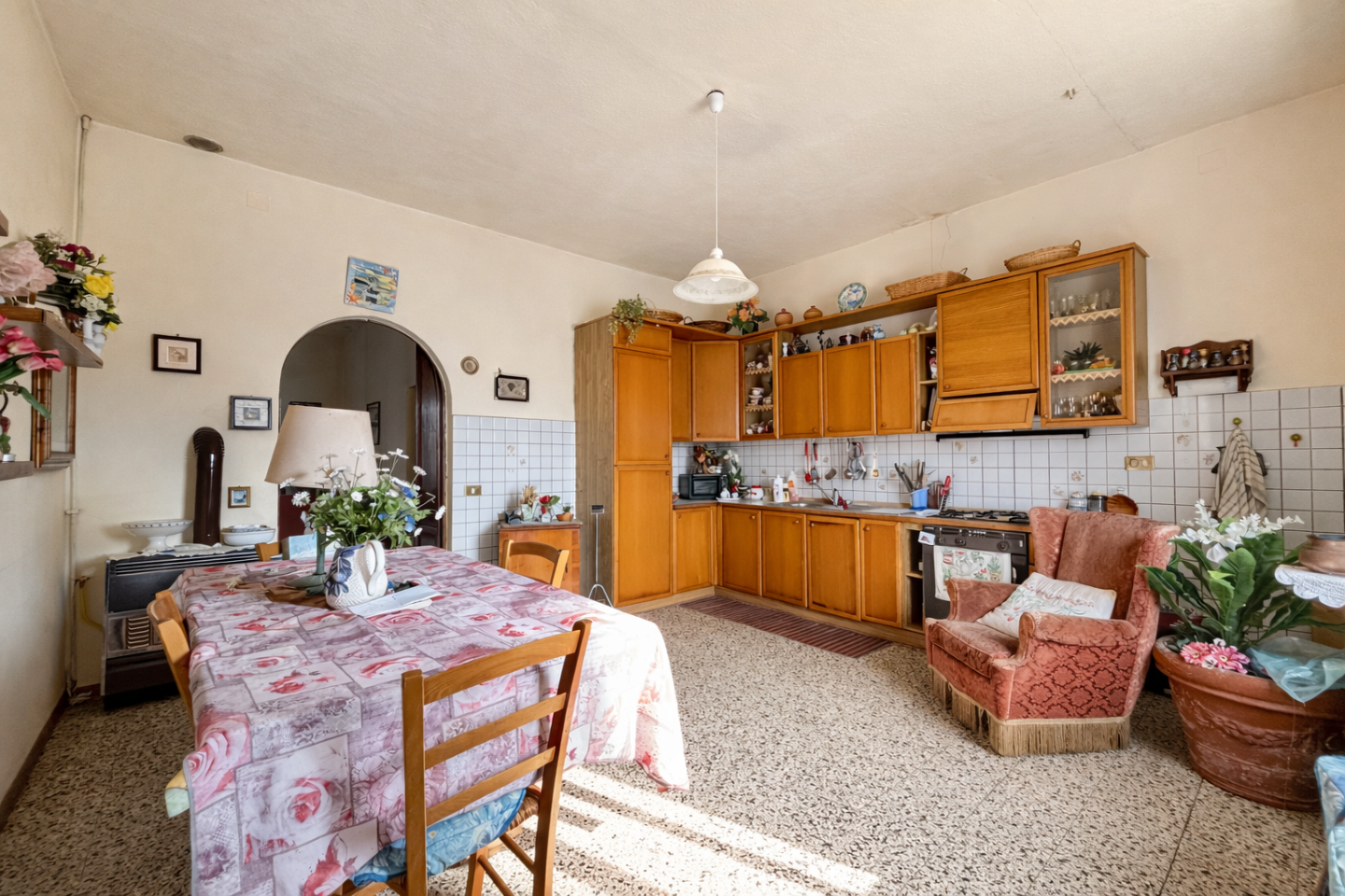 Casa indipendente da ristrutturare, Bientina quattro strade