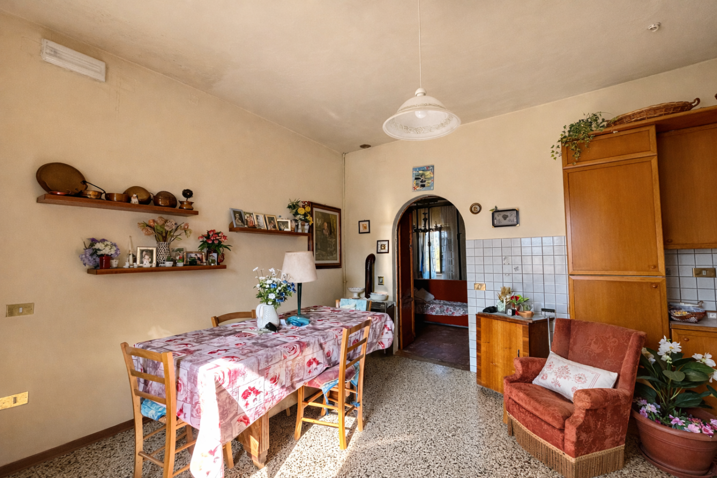 Casa indipendente da ristrutturare, Bientina quattro strade