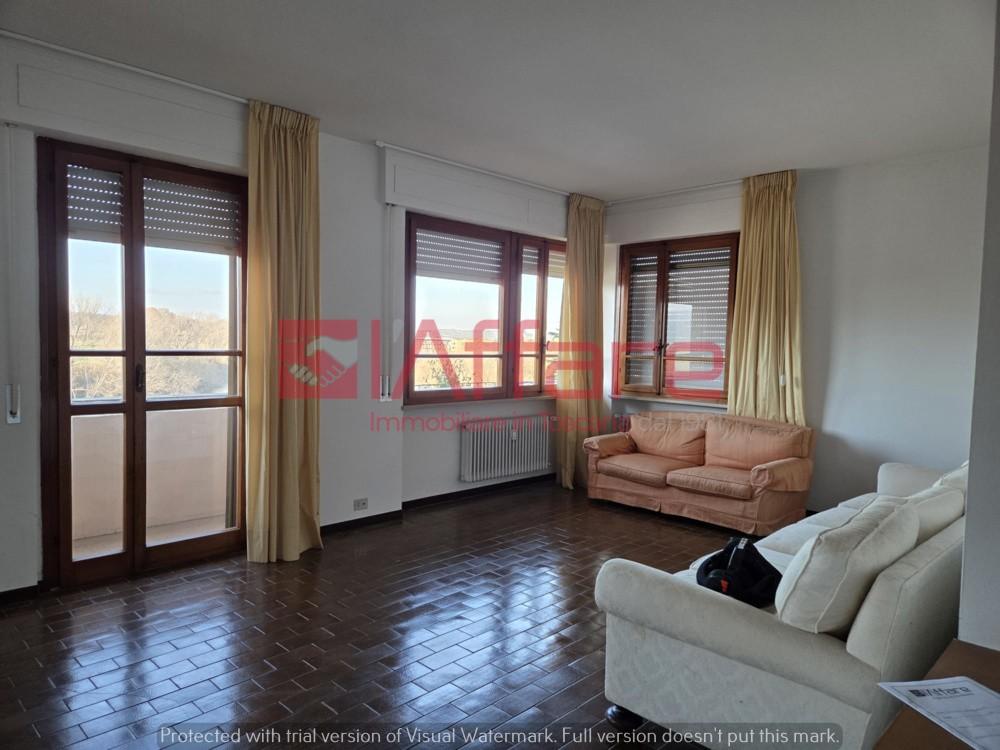 Attico con terrazzi, Pontedera centro