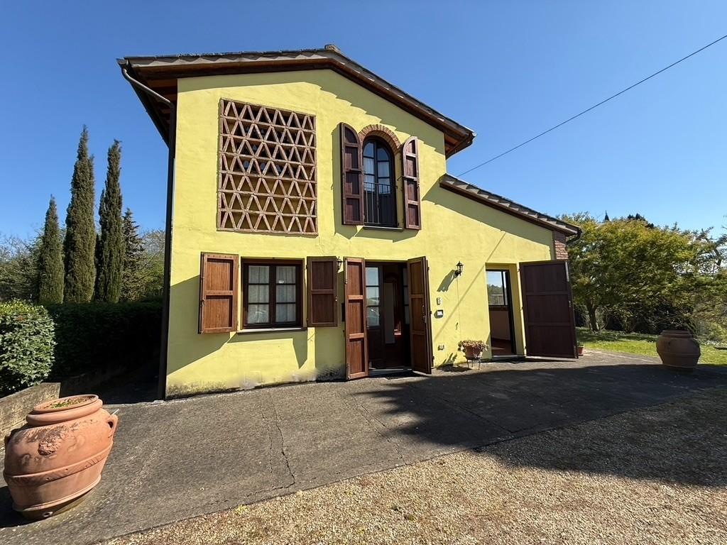 Rustico con giardino, Montopoli in Val d'Arno marti