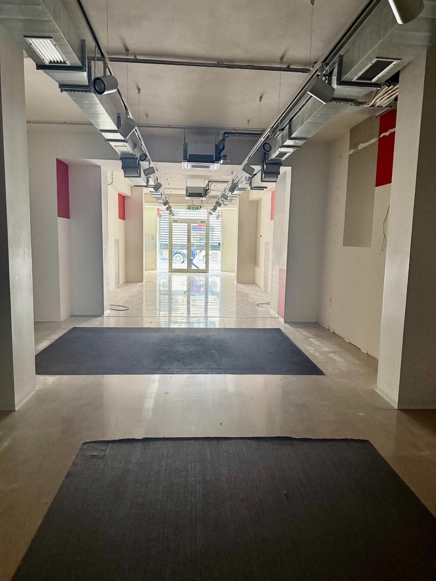 Negozio in affitto, Pontedera centro