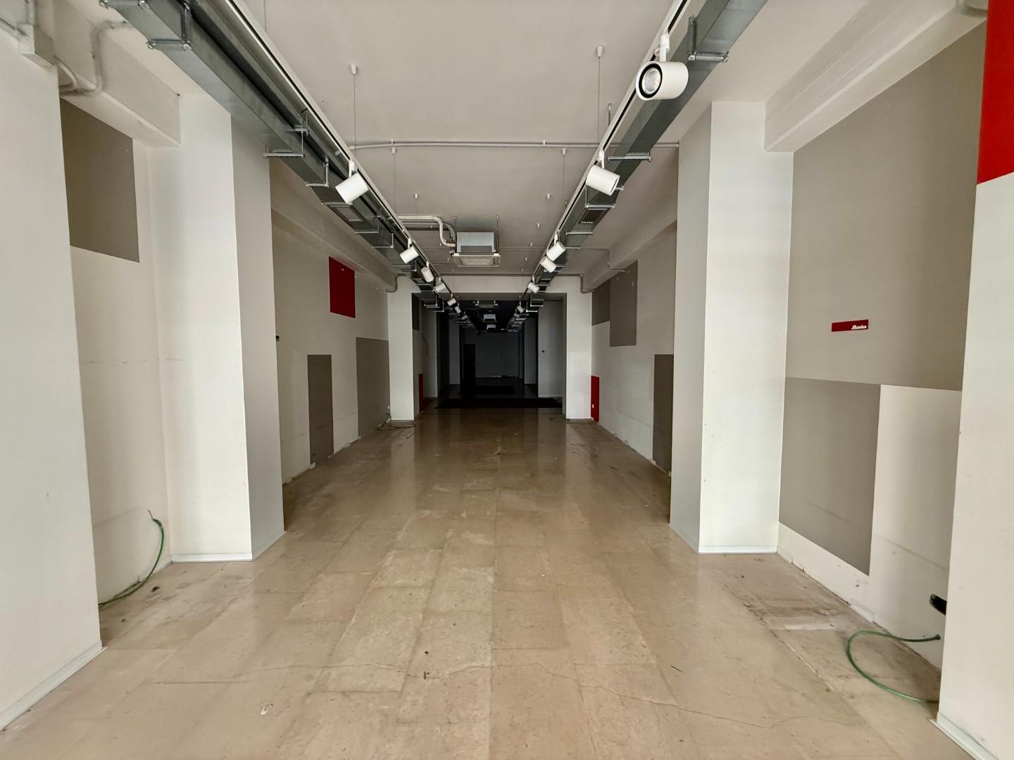 Negozio in affitto, Pontedera centro