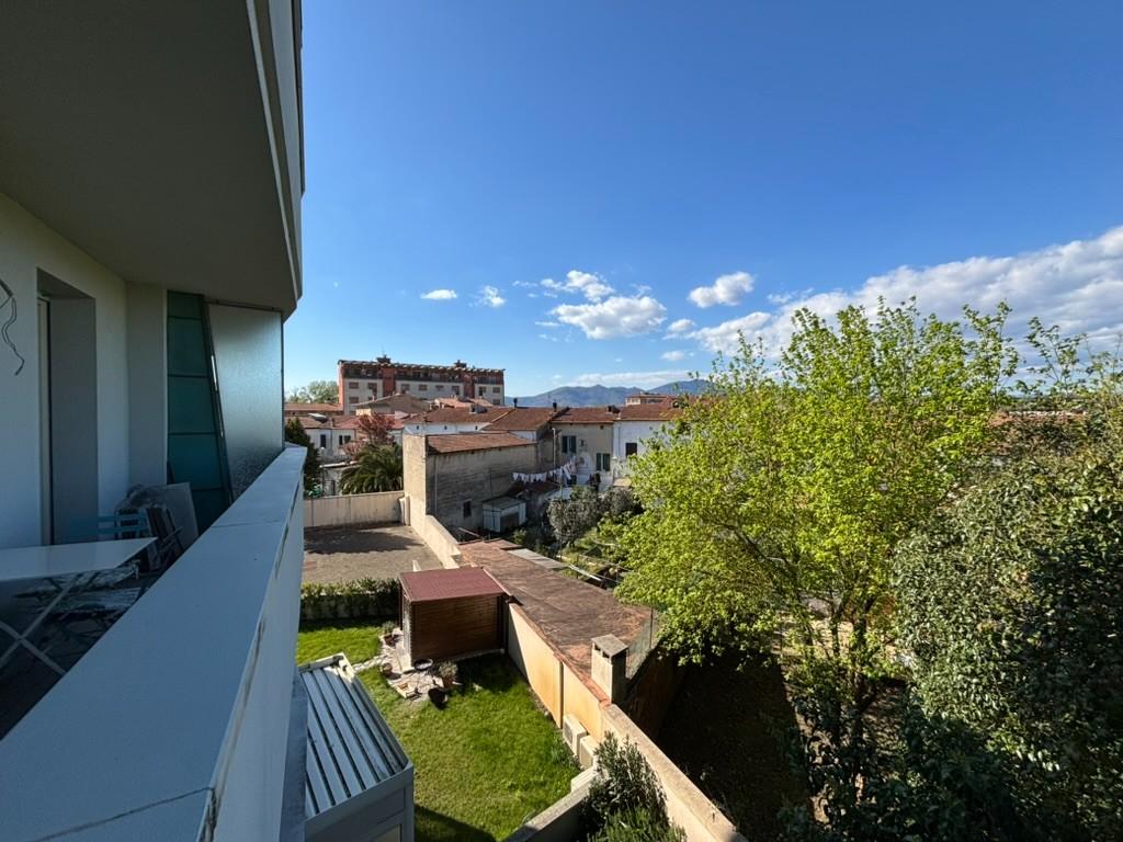 Bilocale con terrazzo, Pontedera oltrera