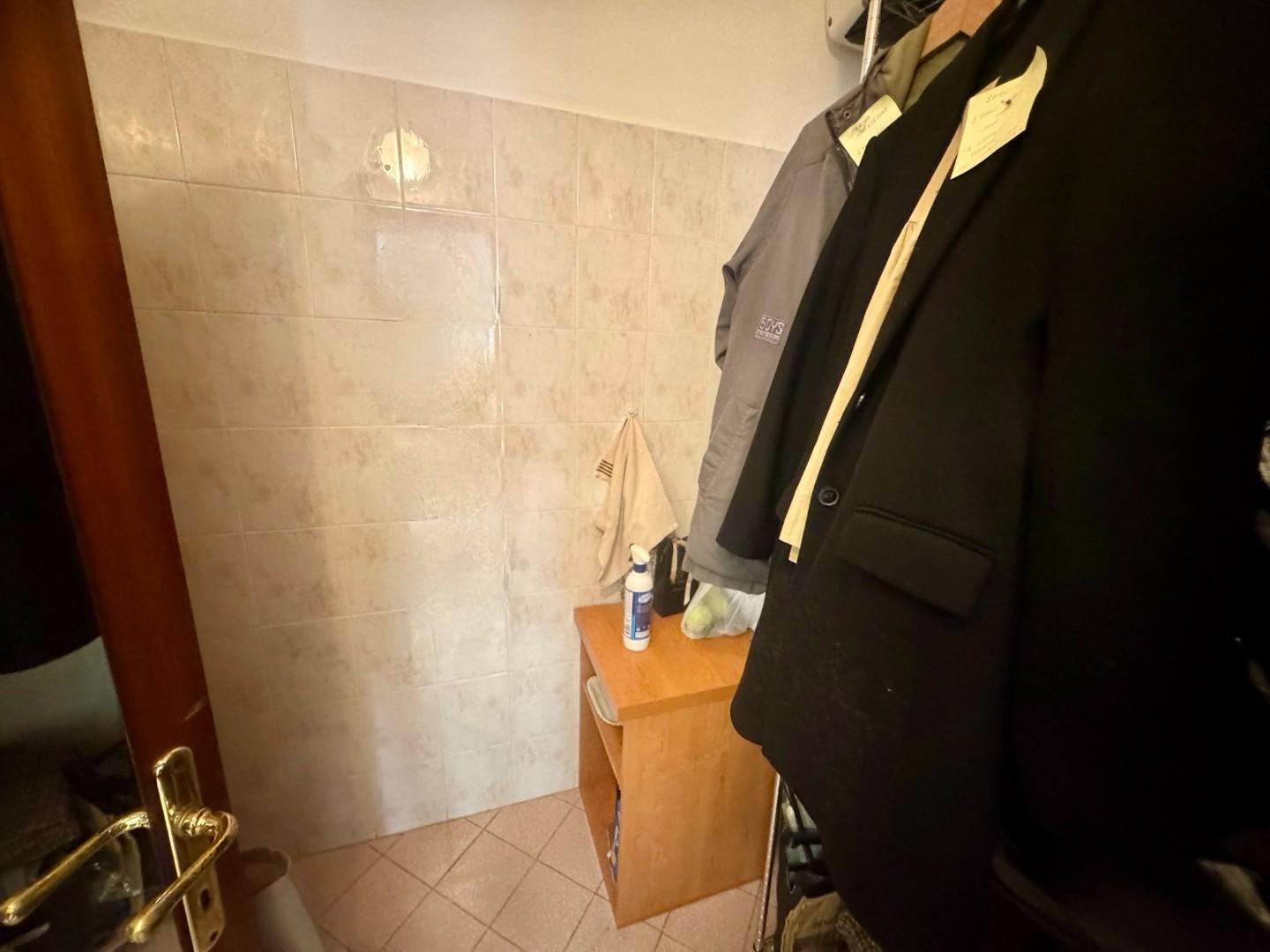 Locale commerciale in affitto a Bientina