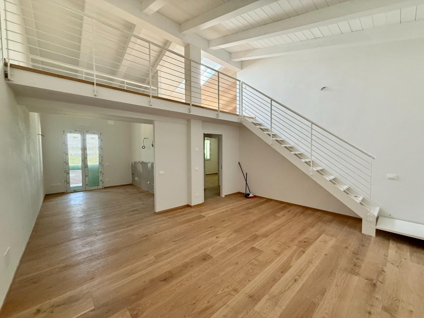 Villa con giardino, Calcinaia fornacette
