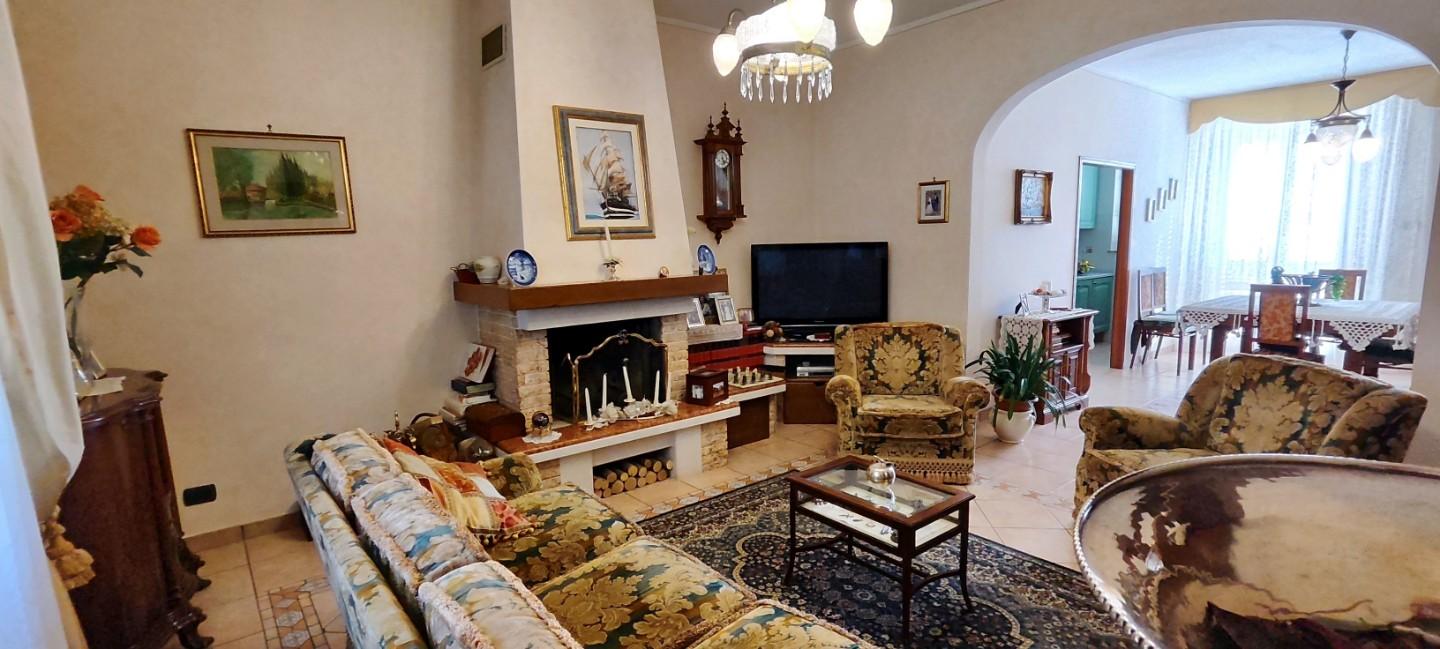 Appartamento con terrazzo, Montopoli in Val d'Arno marti