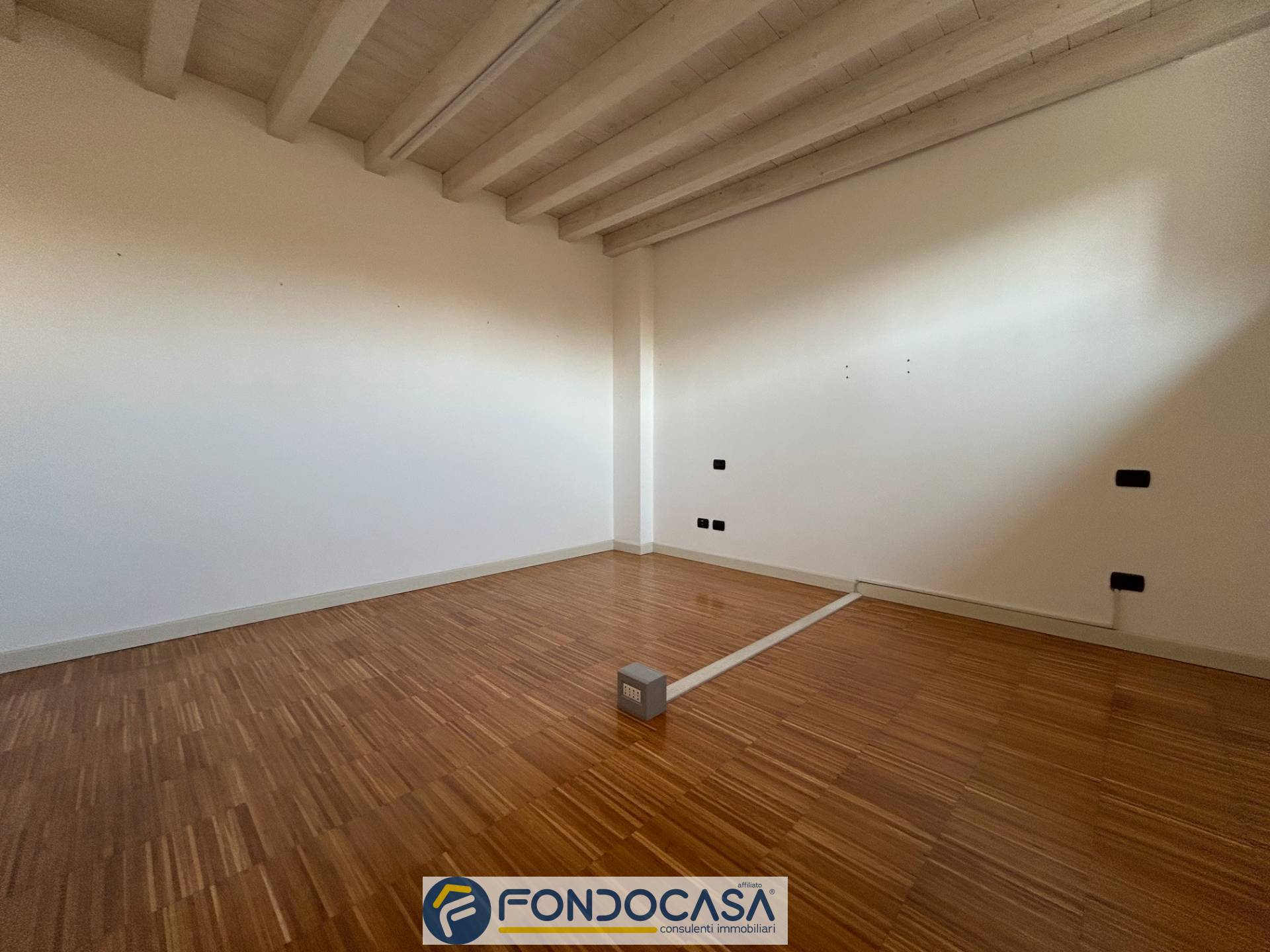 Ufficio in affitto a Rovato