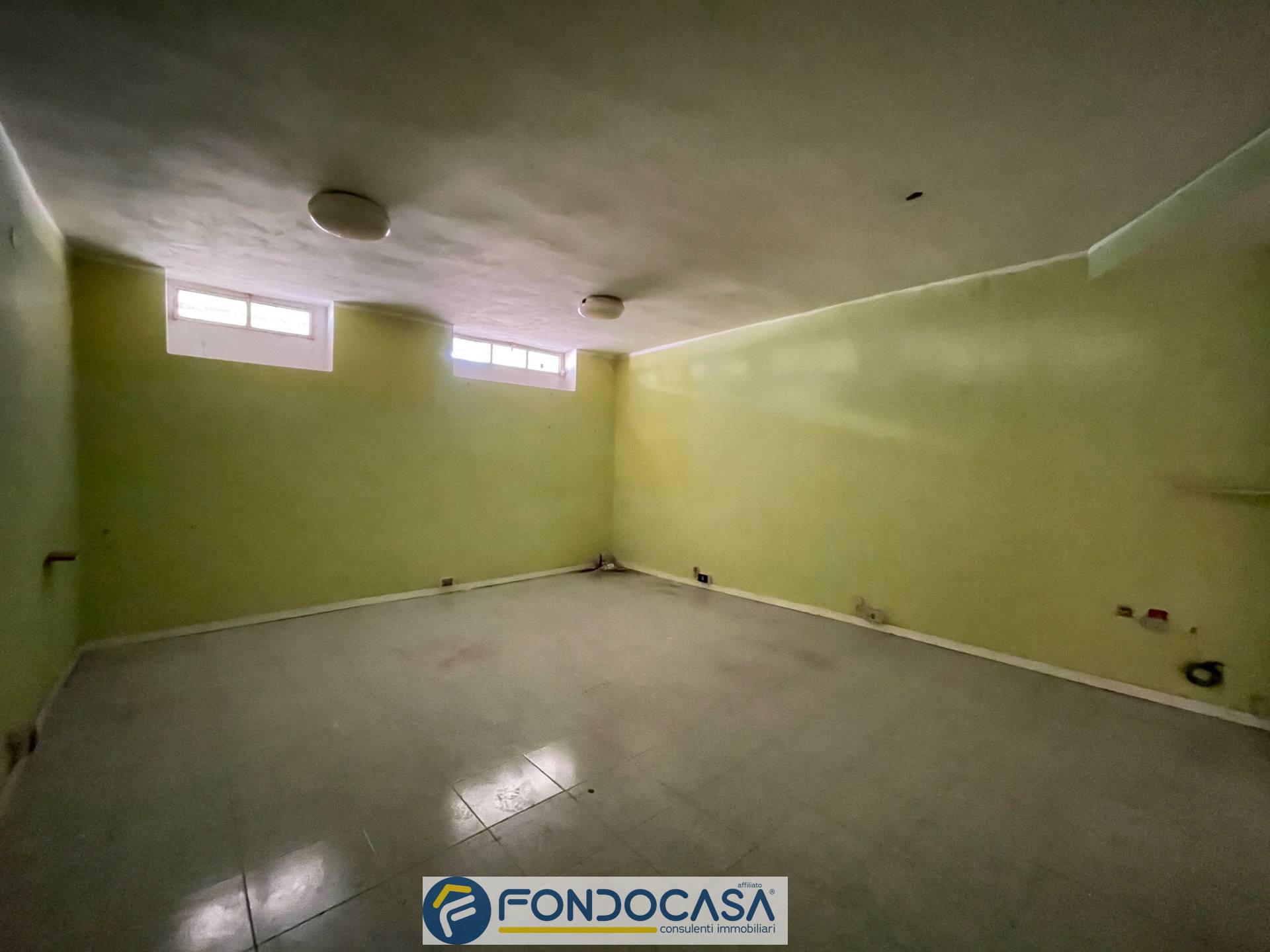 Magazzino in vendita a Cazzago San Martino, Bornato