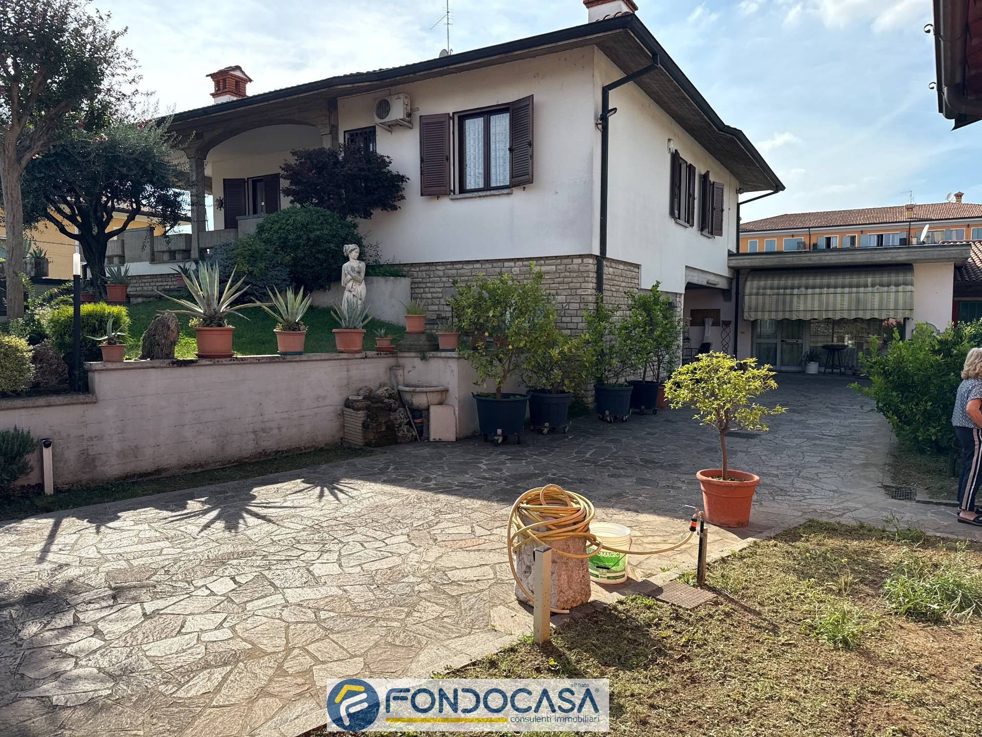 Villa in vendita a Rovato