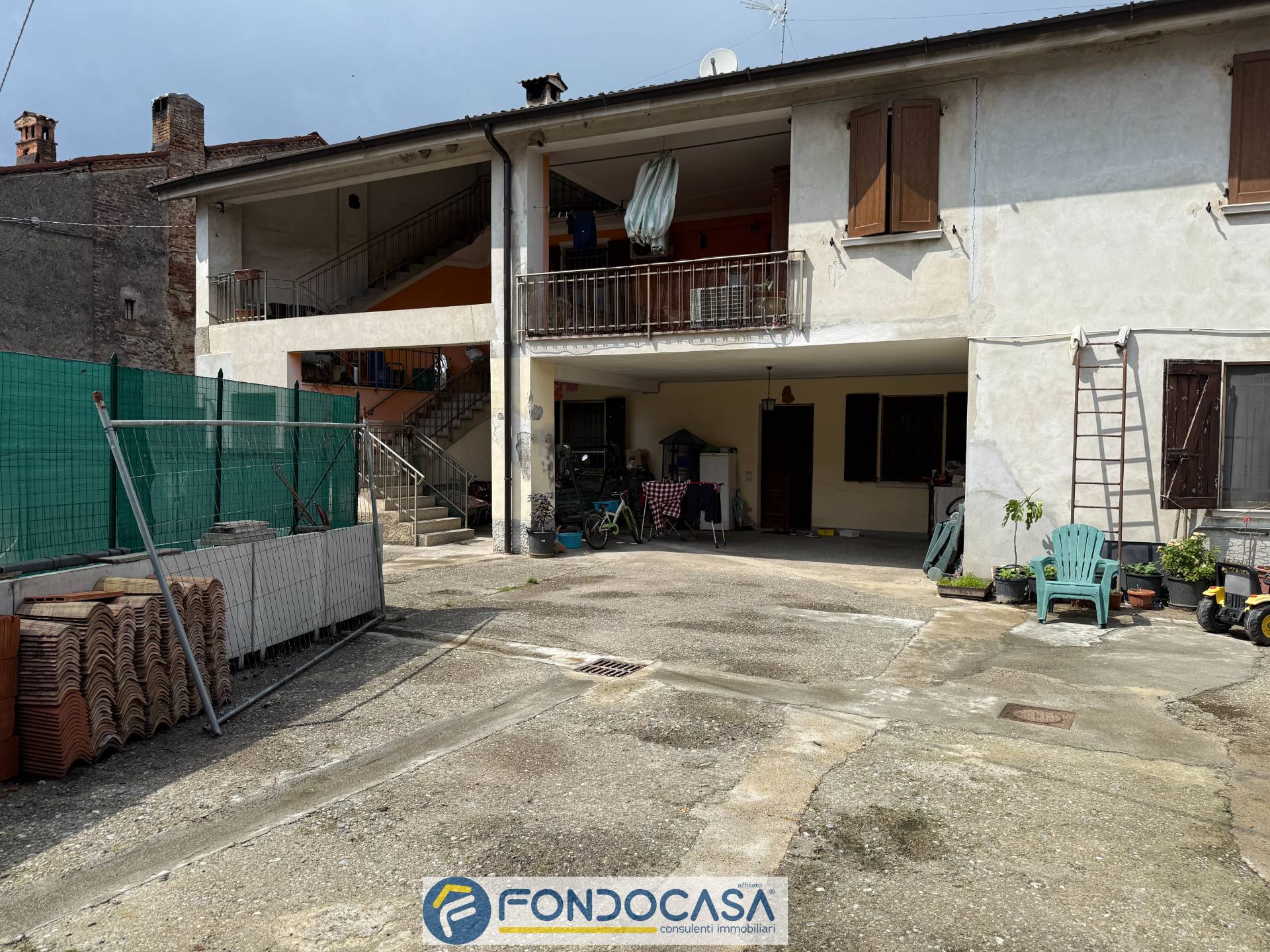 Appartamento in vendita a Lograto