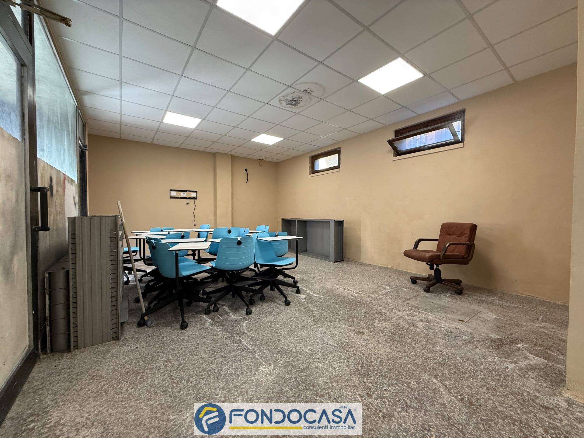 Locale commerciale in vendita a Passirano