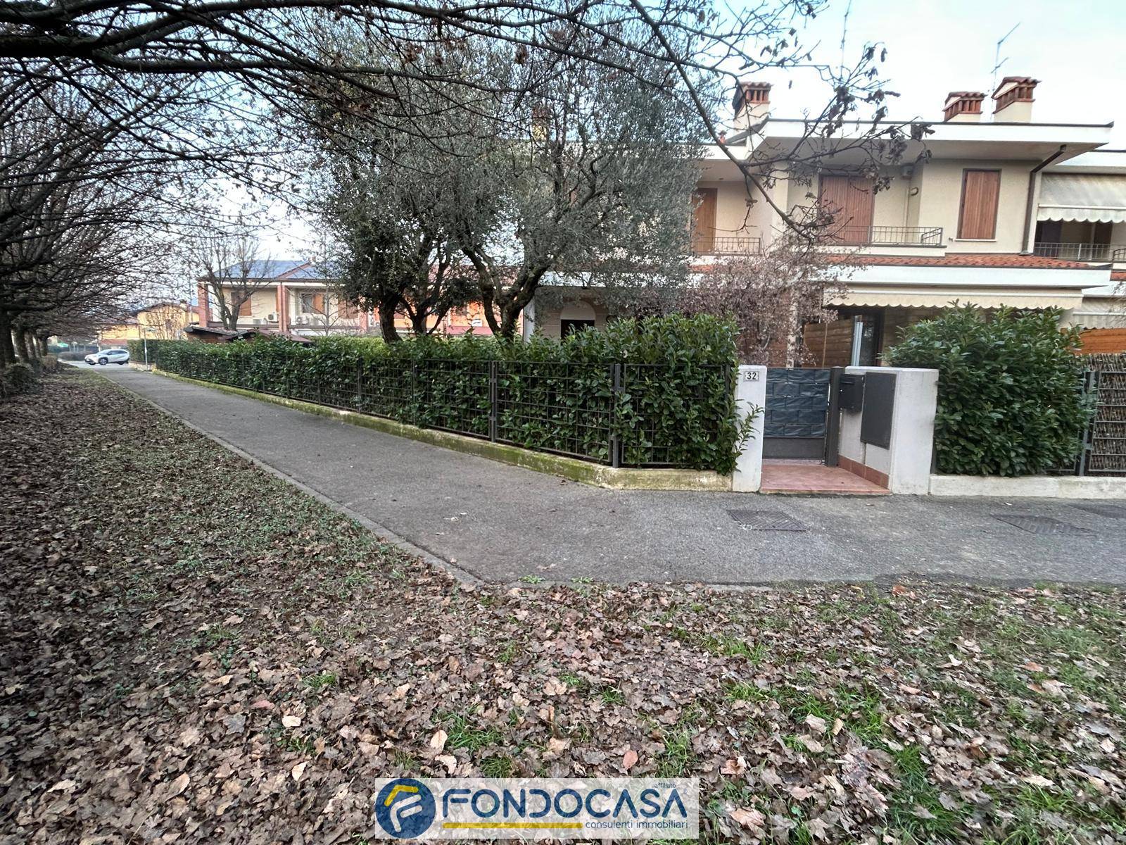 Villette a schiera in vendita a Coccaglio