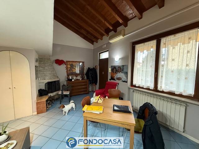 Appartamento in vendita a Lograto