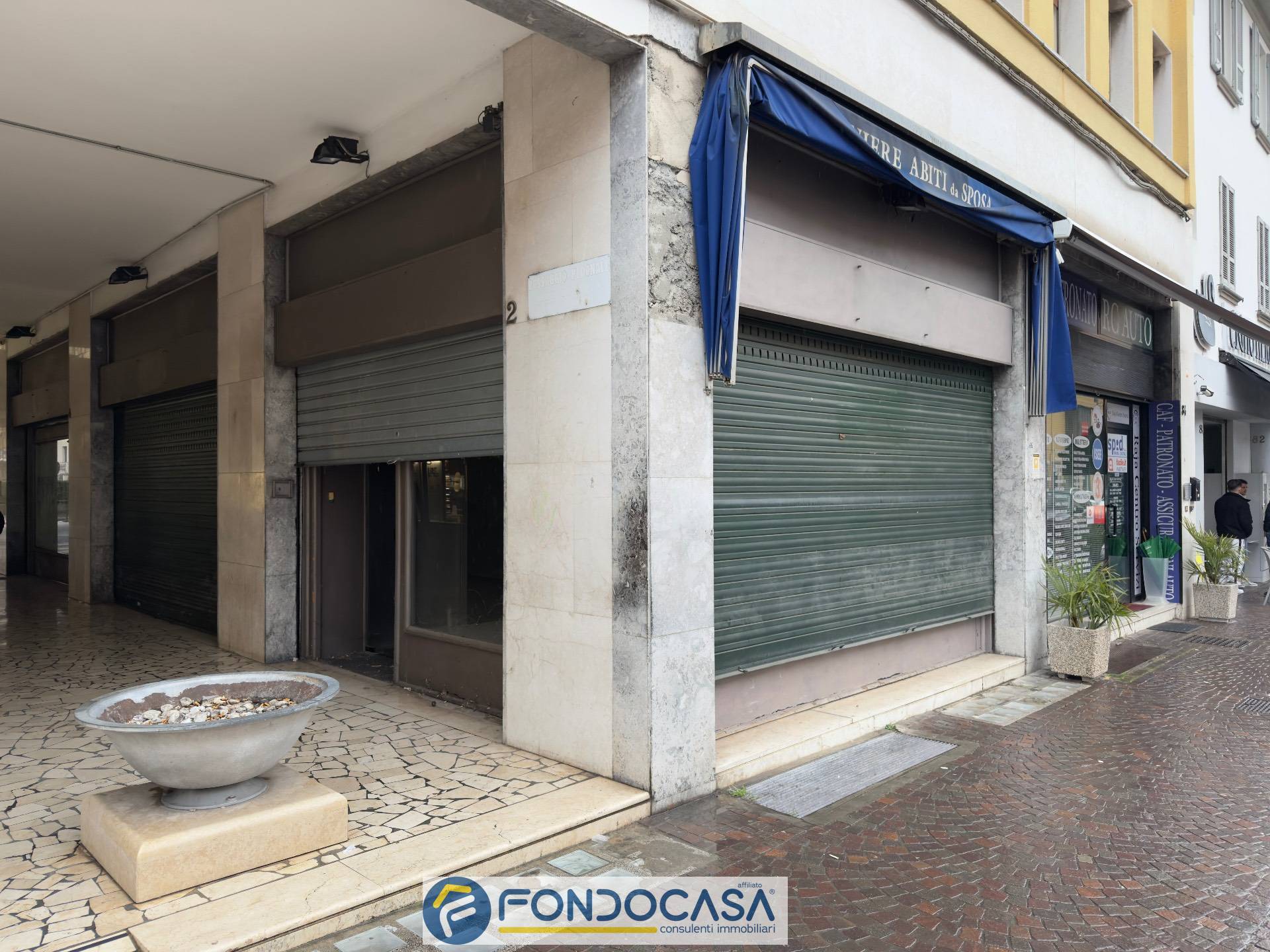 Locale commerciale in vendita a Rovato