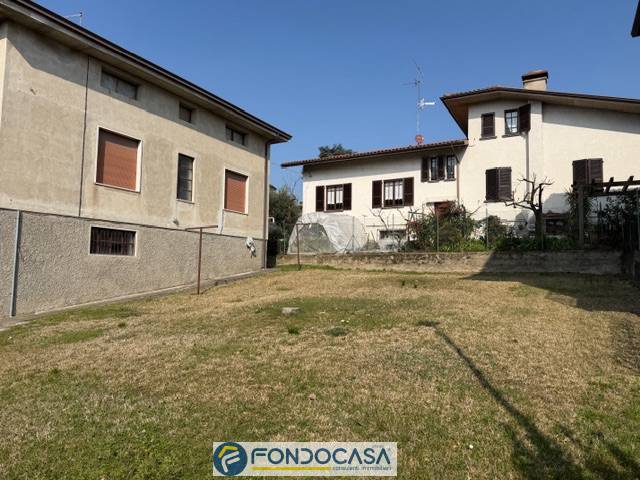 Villa in vendita a Rovato