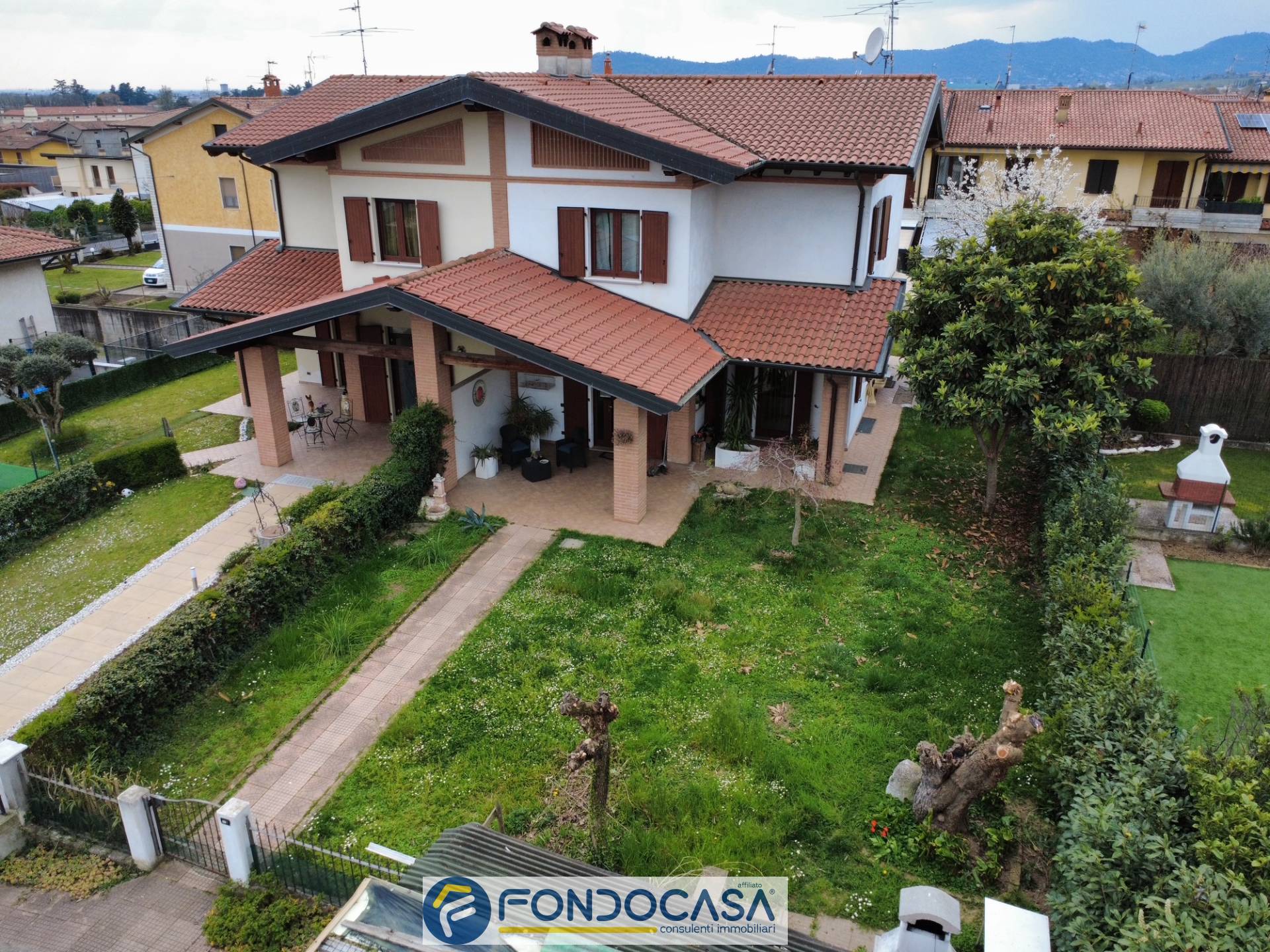 Villa bifamiliare in vendita a Cazzago San Martino