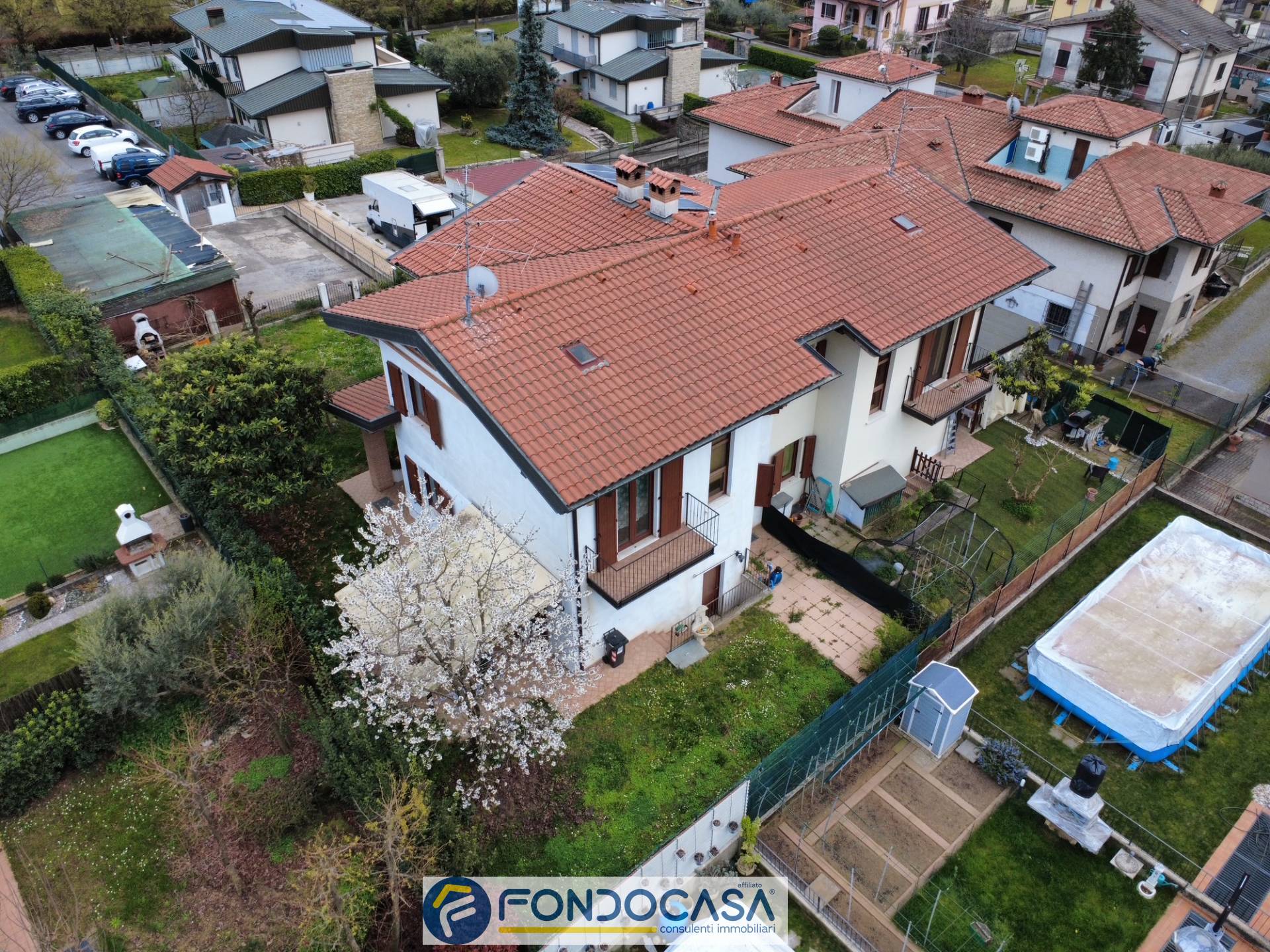 Villa bifamiliare in vendita a Cazzago San Martino