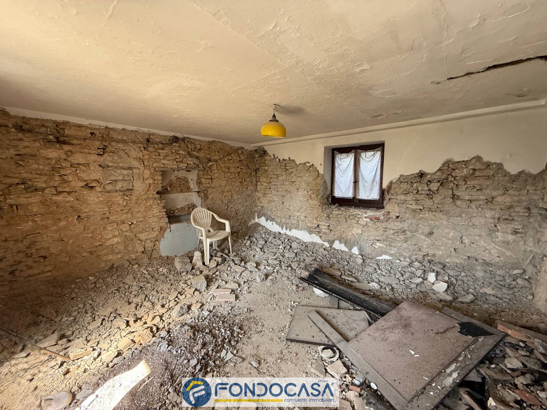 Rustico in vendita a Monticelli Brusati