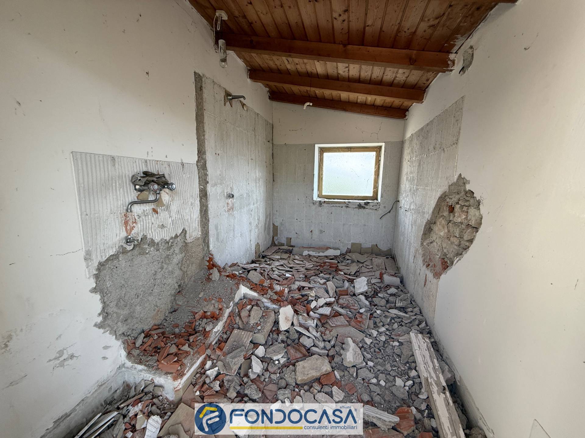 Rustico in vendita a Monticelli Brusati