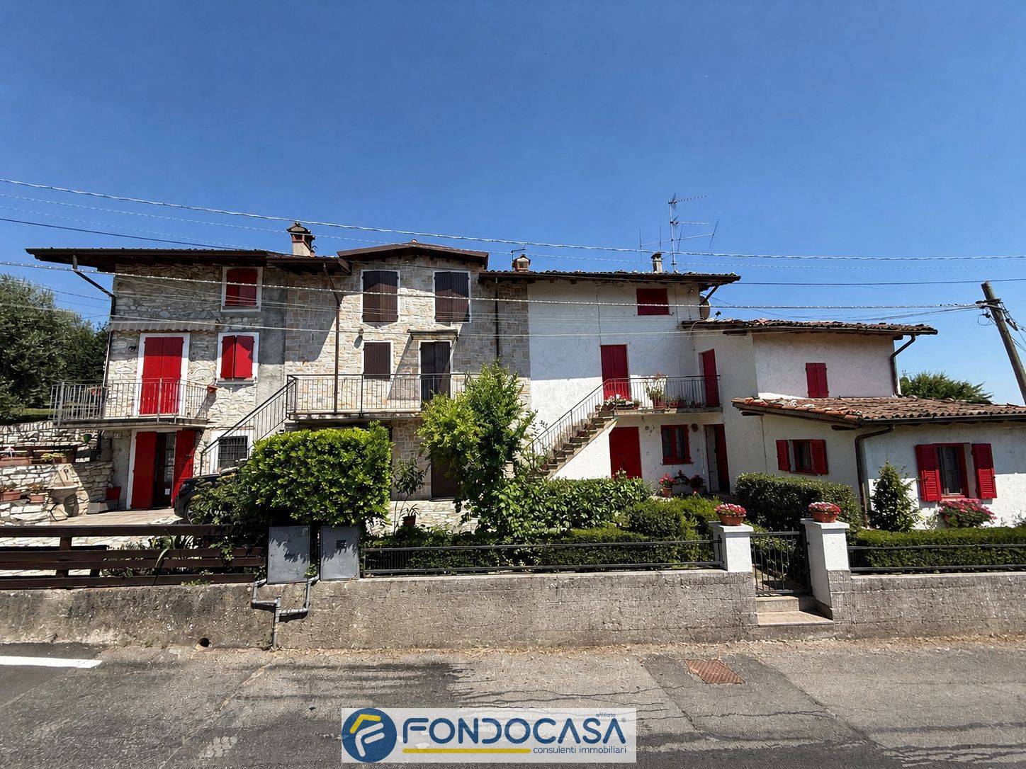 Casa indipendente in vendita a Monticelli Brusati