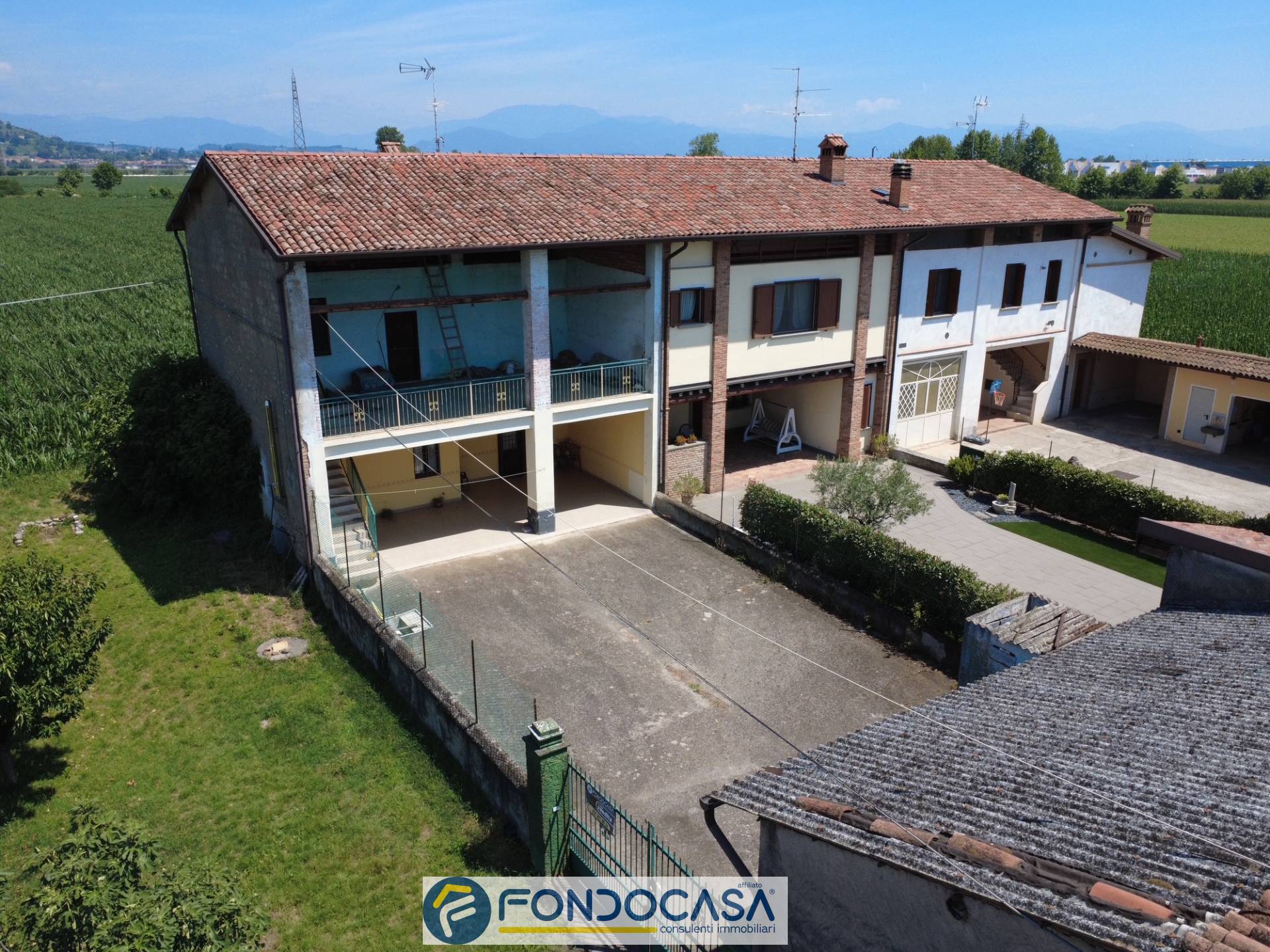 Casale di campagna in vendita a Coccaglio