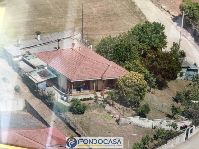 Villa in vendita a Castelli Calepio