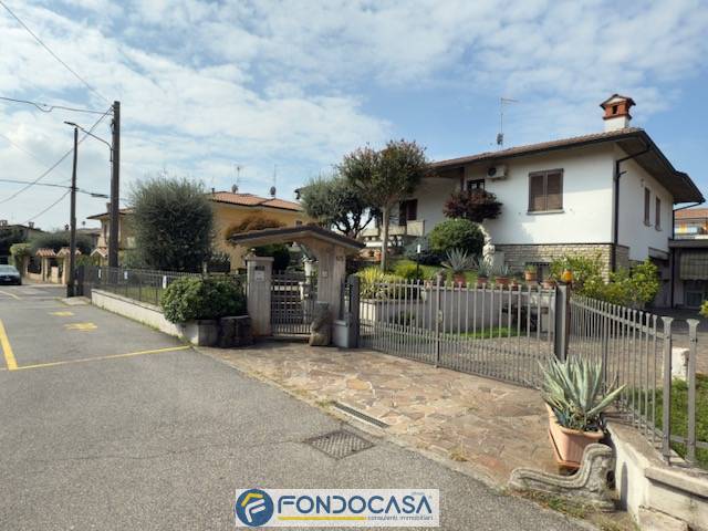 Villa in vendita a Brandico