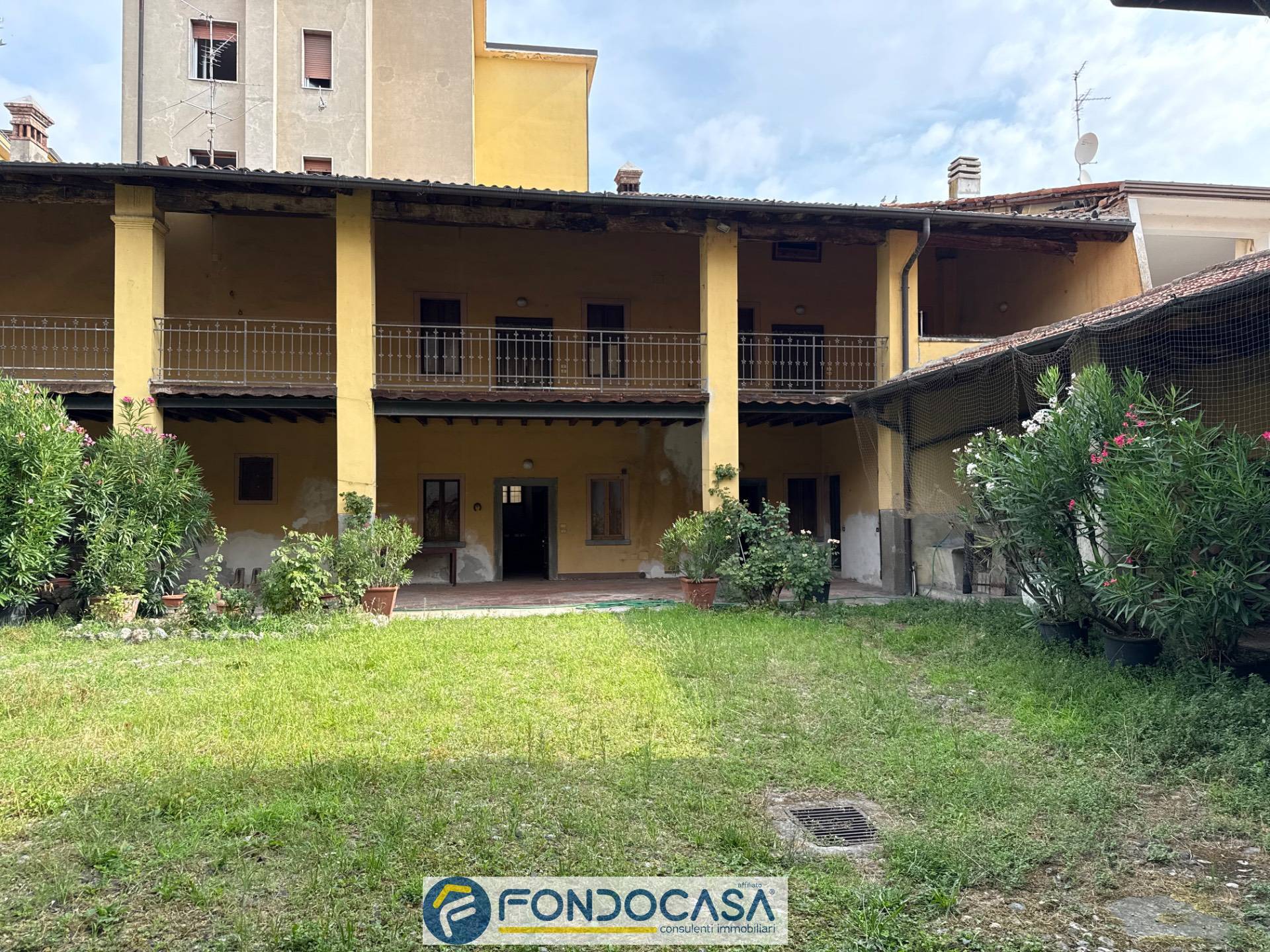 Rustico in vendita a Corte Franca