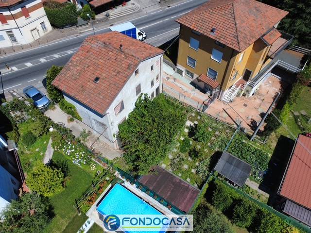 Villa in vendita a Adro